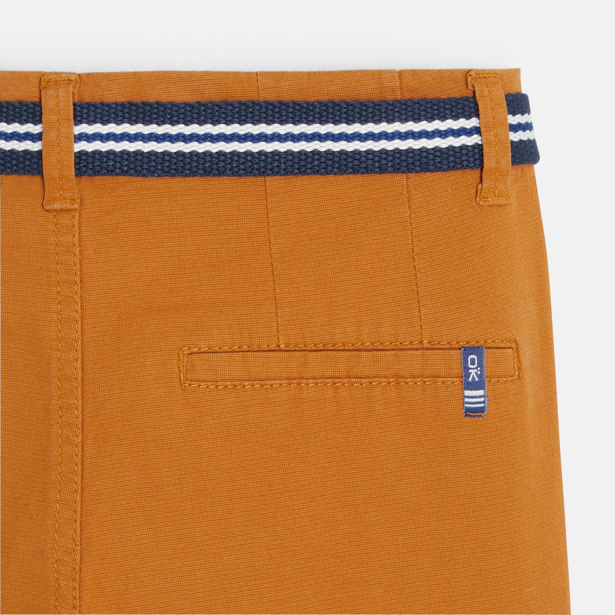 Quần short bermuda kèm thắt lưng