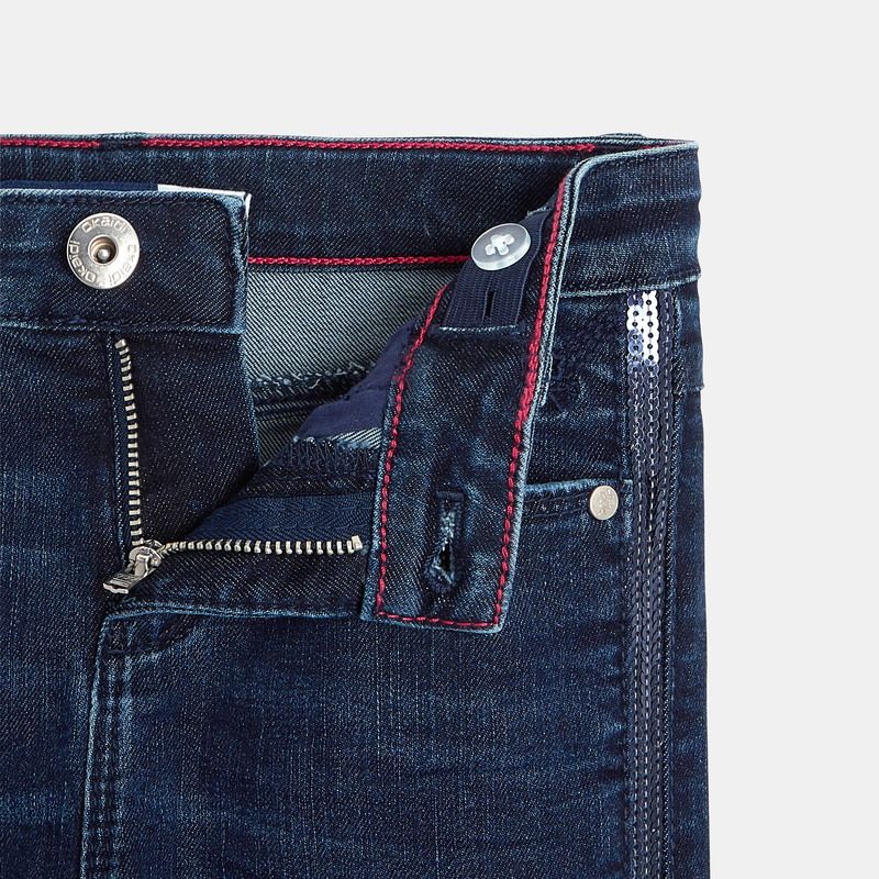 Quần bò Skinny trang trí sequin thêu
