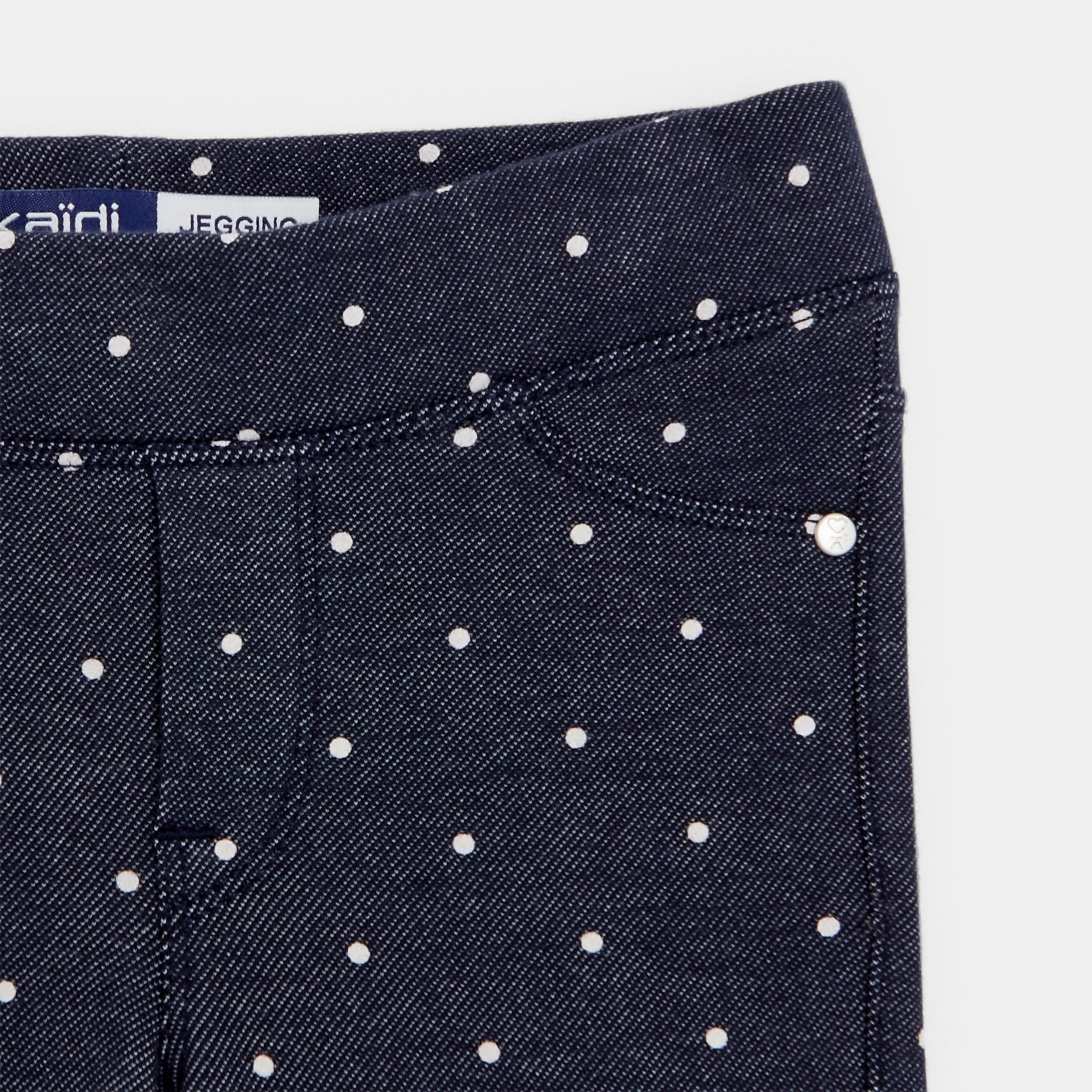 Quần jeggings ấm áp với chấm bi trắng