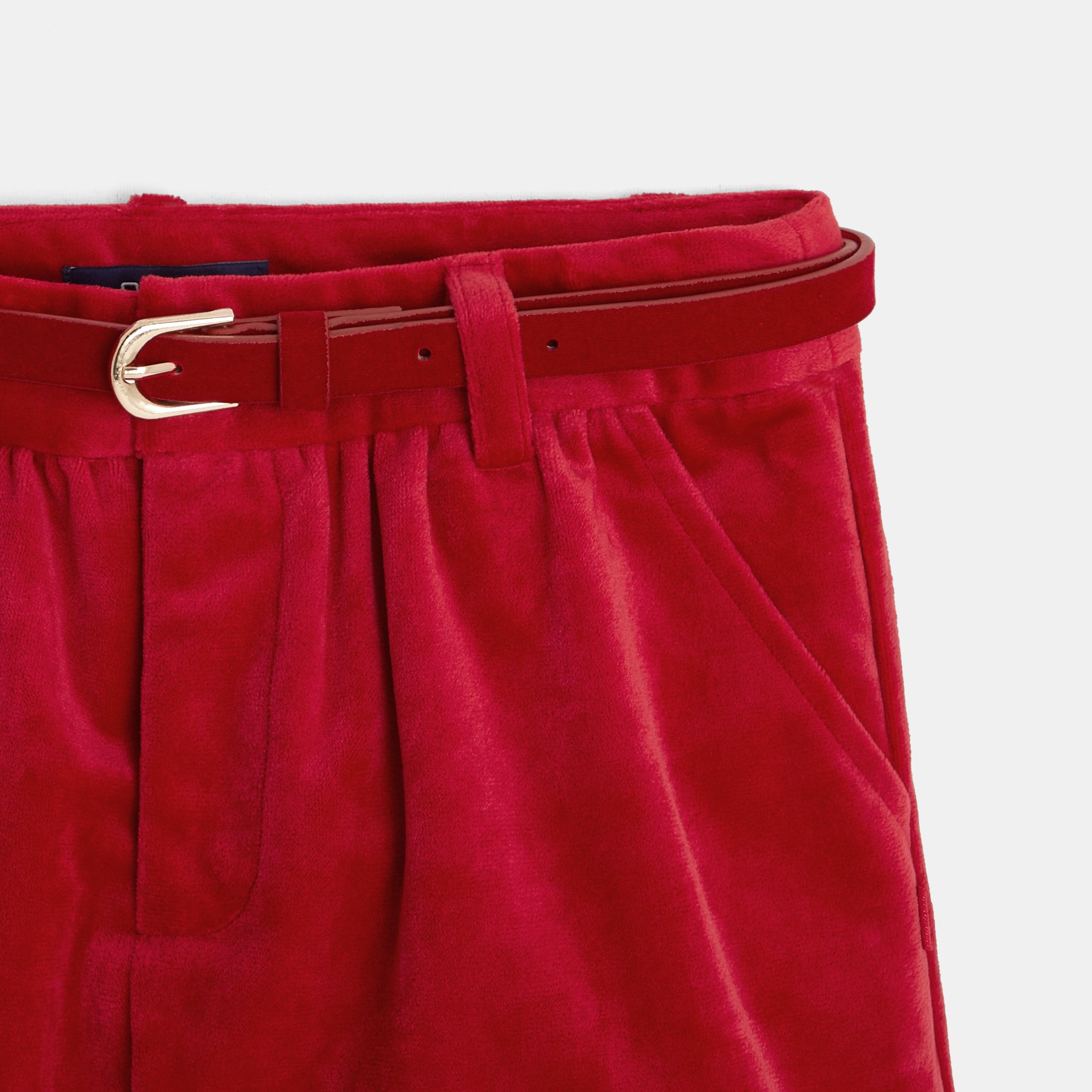 Quần short nhung trơn họa tiết chấm bi