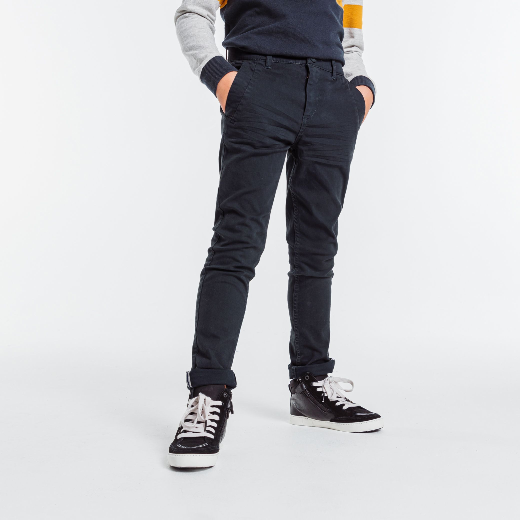 Quần vải chino cotton màu trơn