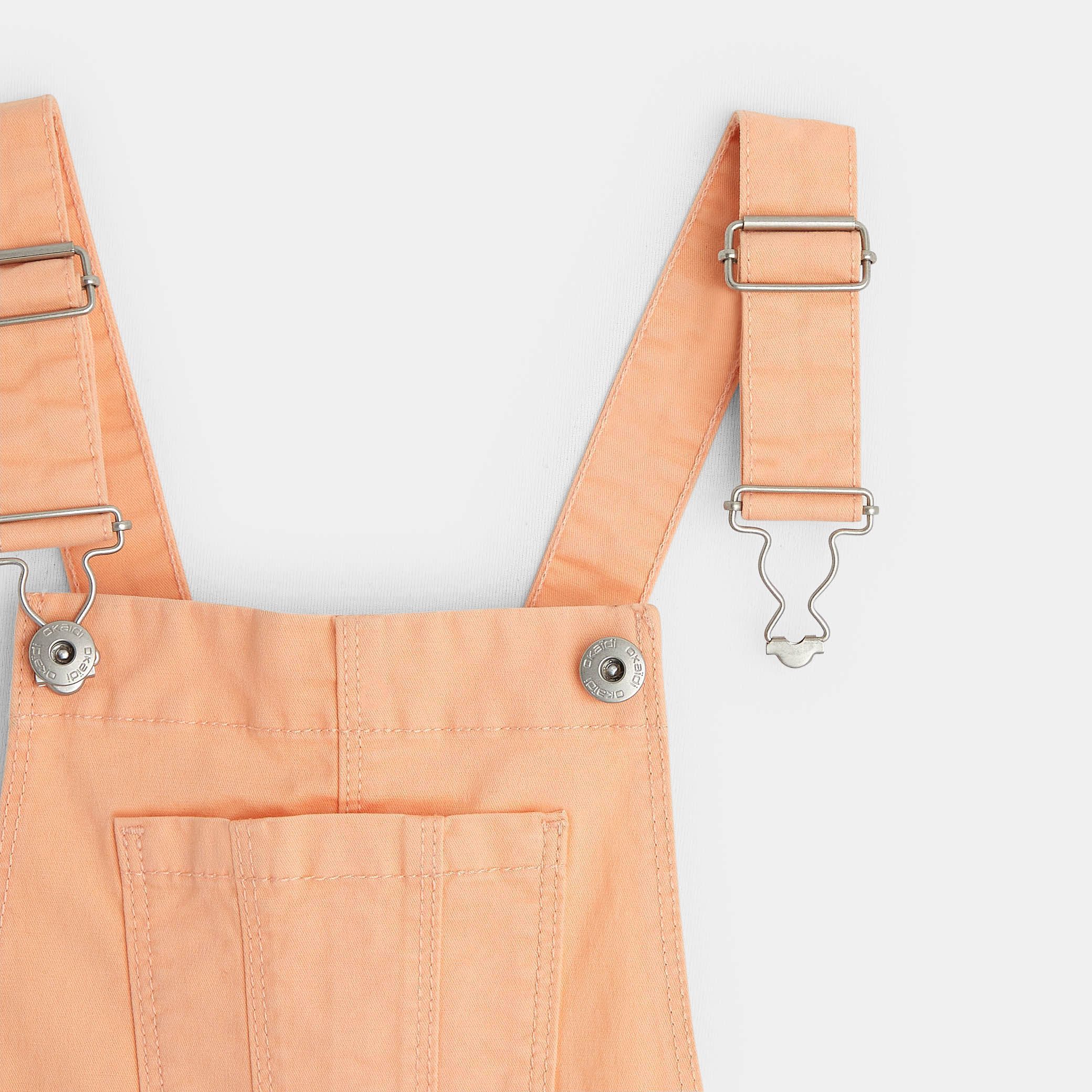 Quần yếm denim bé gái thêu hình