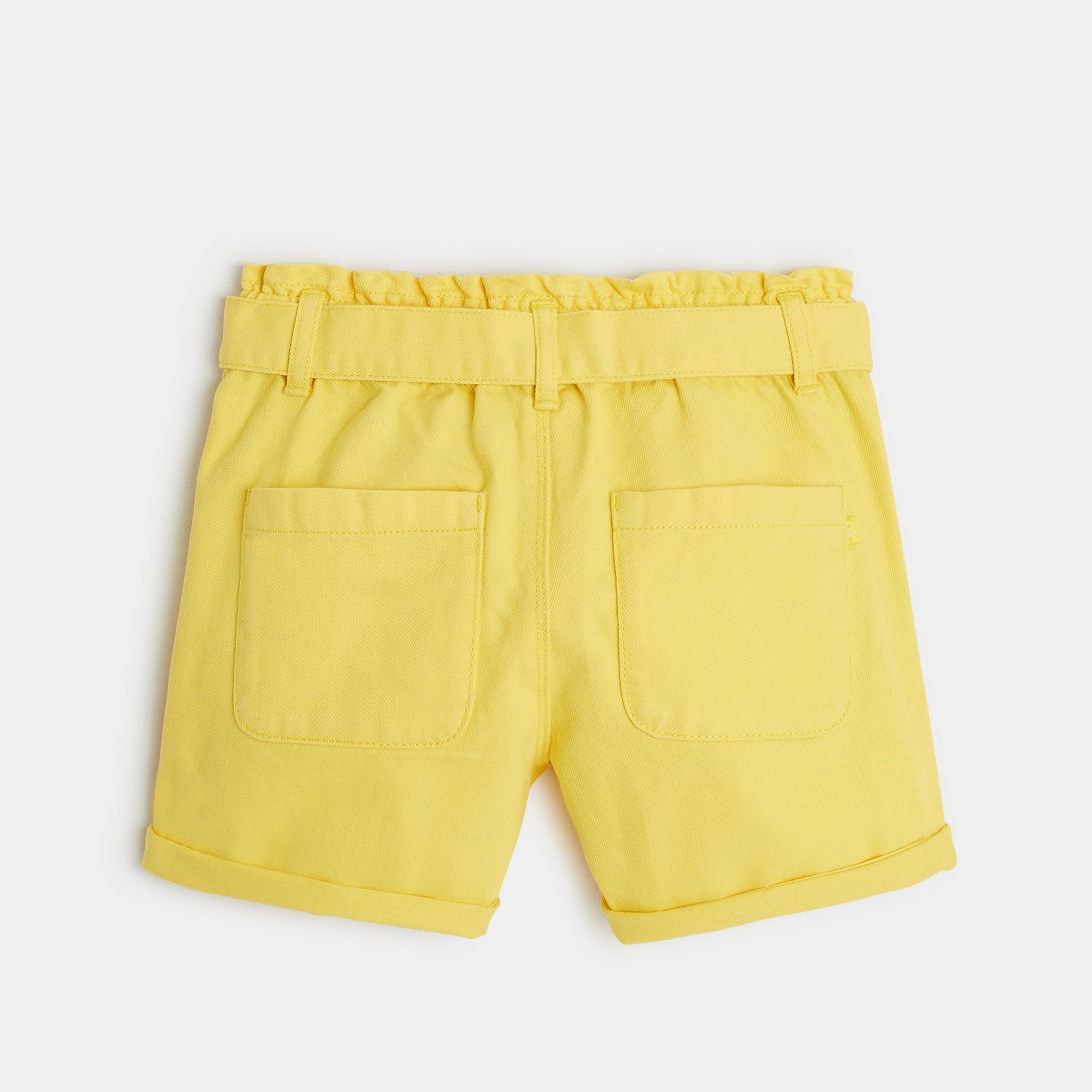 Quần short cạp cao kèm thắt lưng