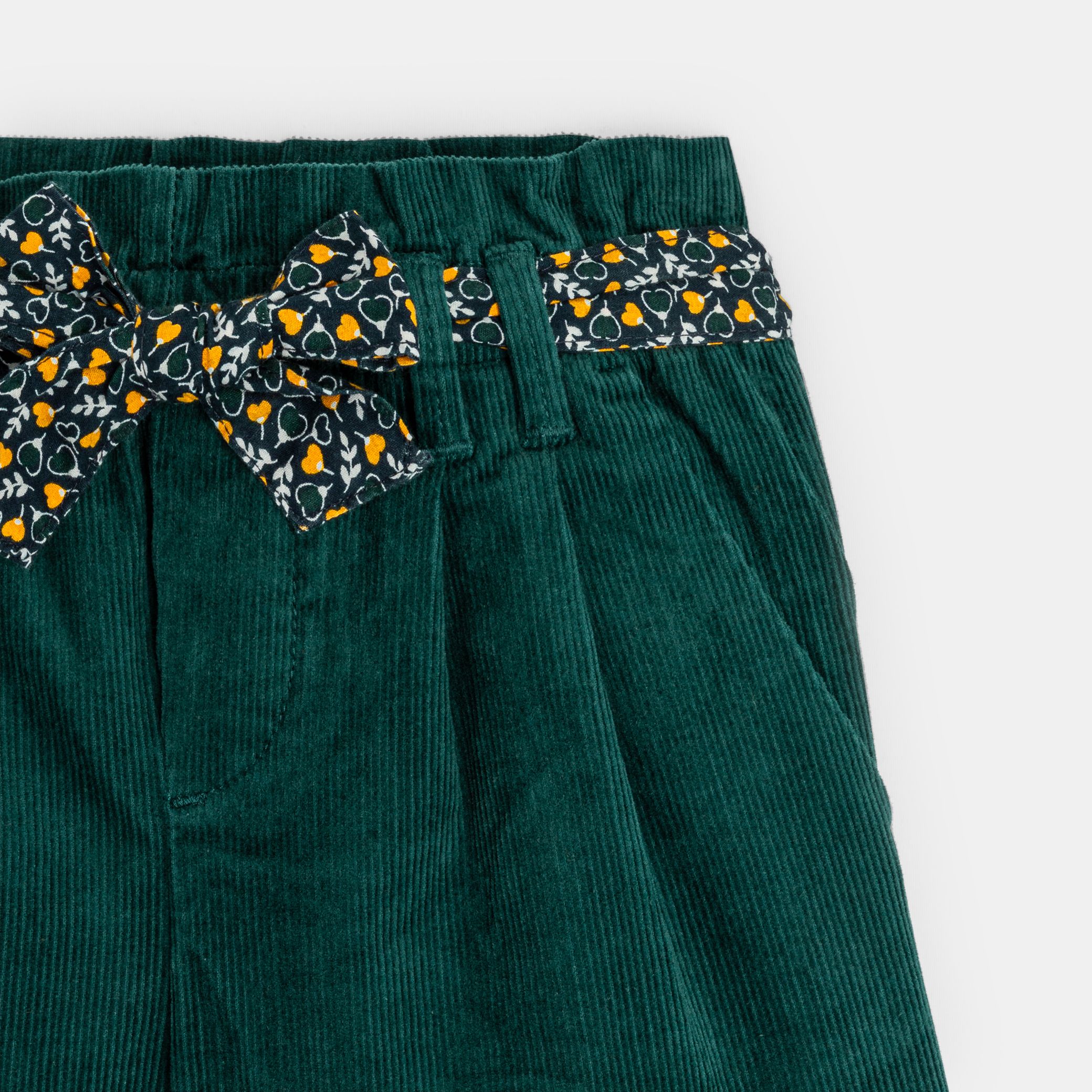 Quần short vải nhung có thắt lưng