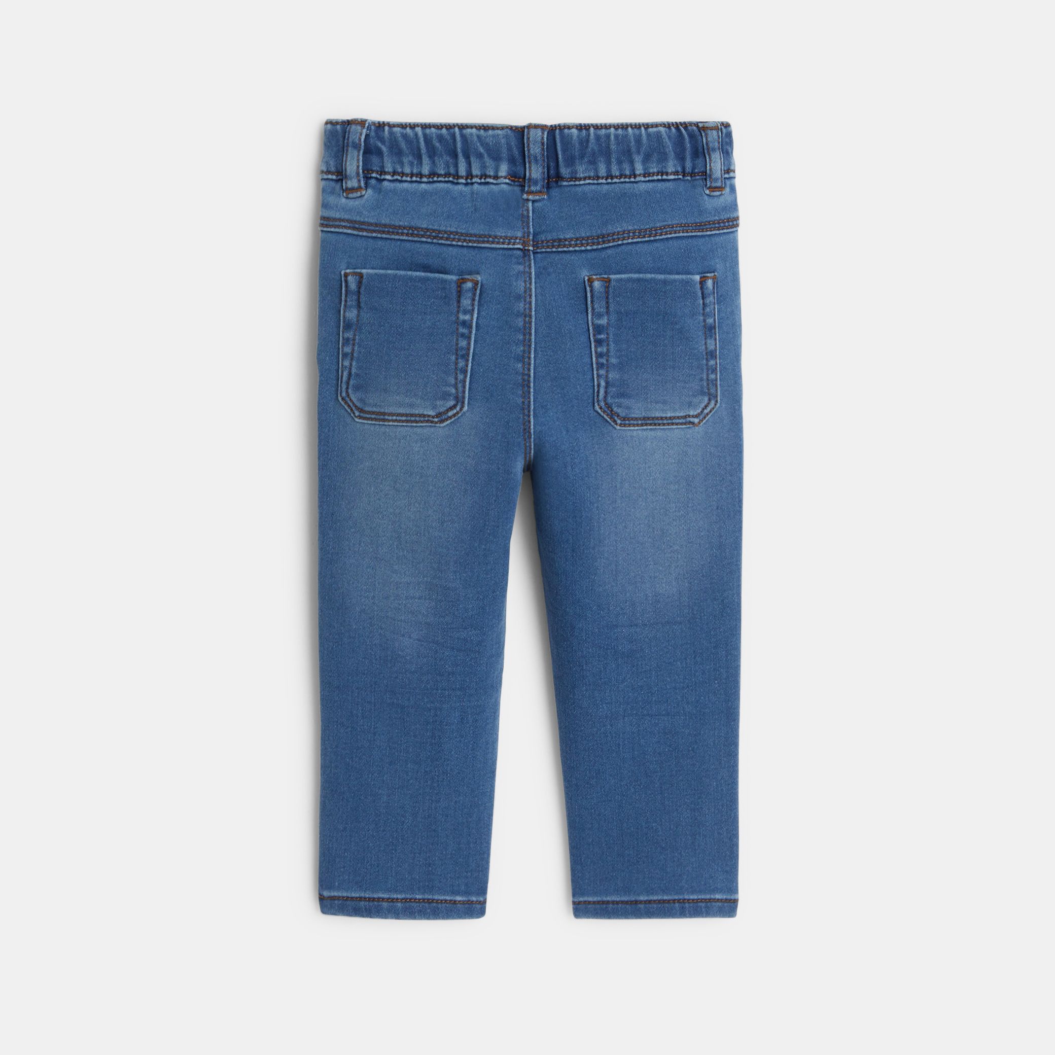 Quần jeans eo đàn hồi