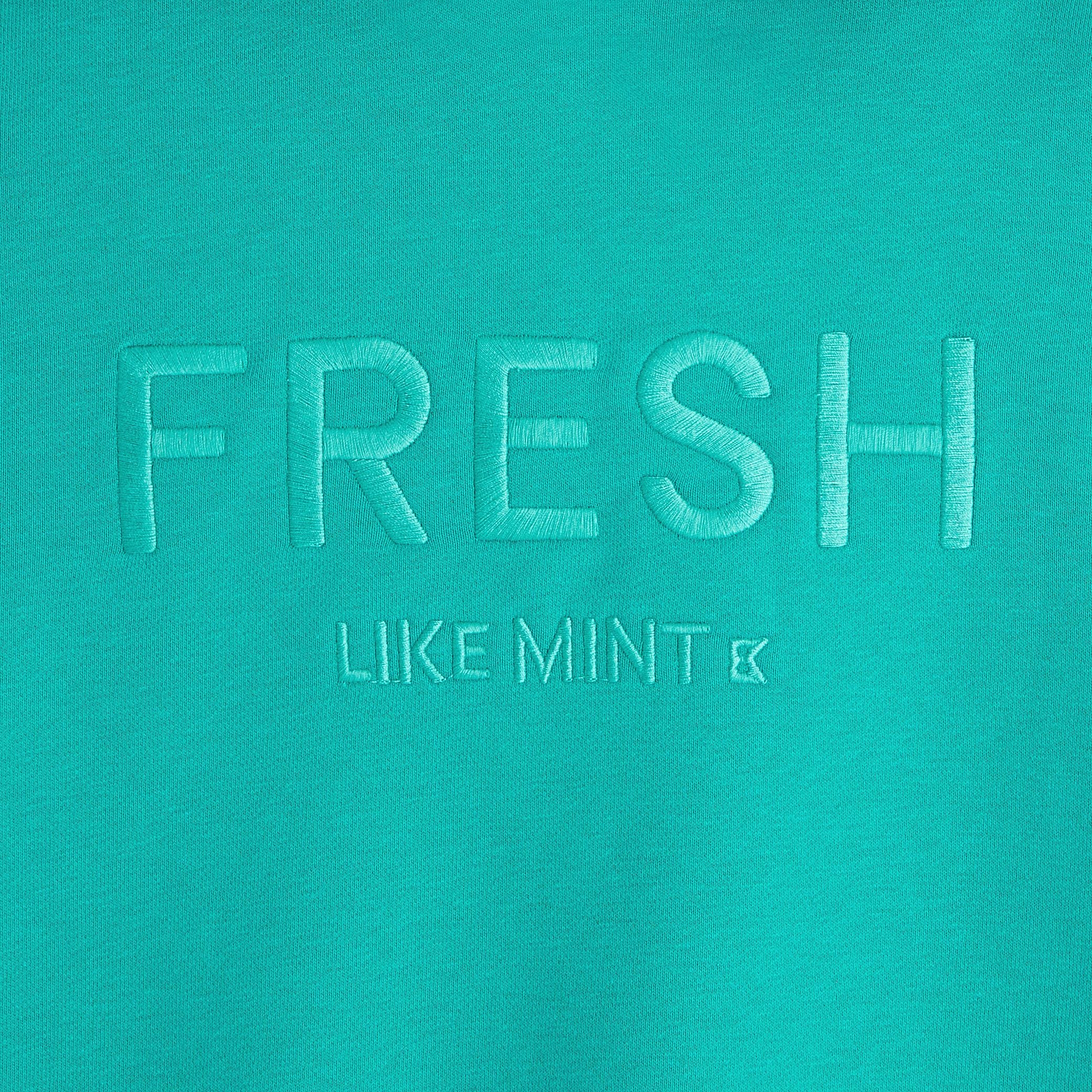 Áo hoodie in slogan