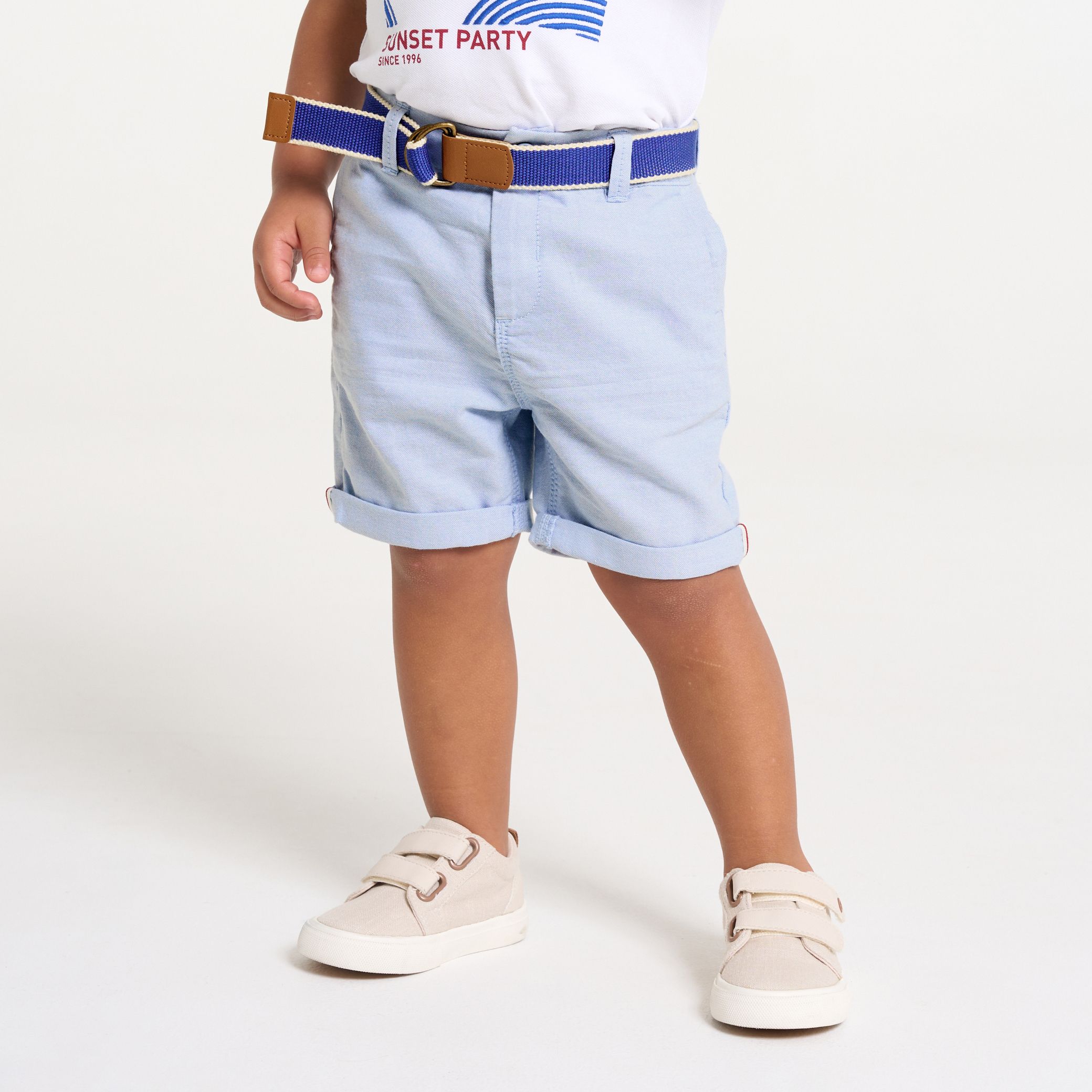 Quần short Bermuda kèm thắt lưng vải