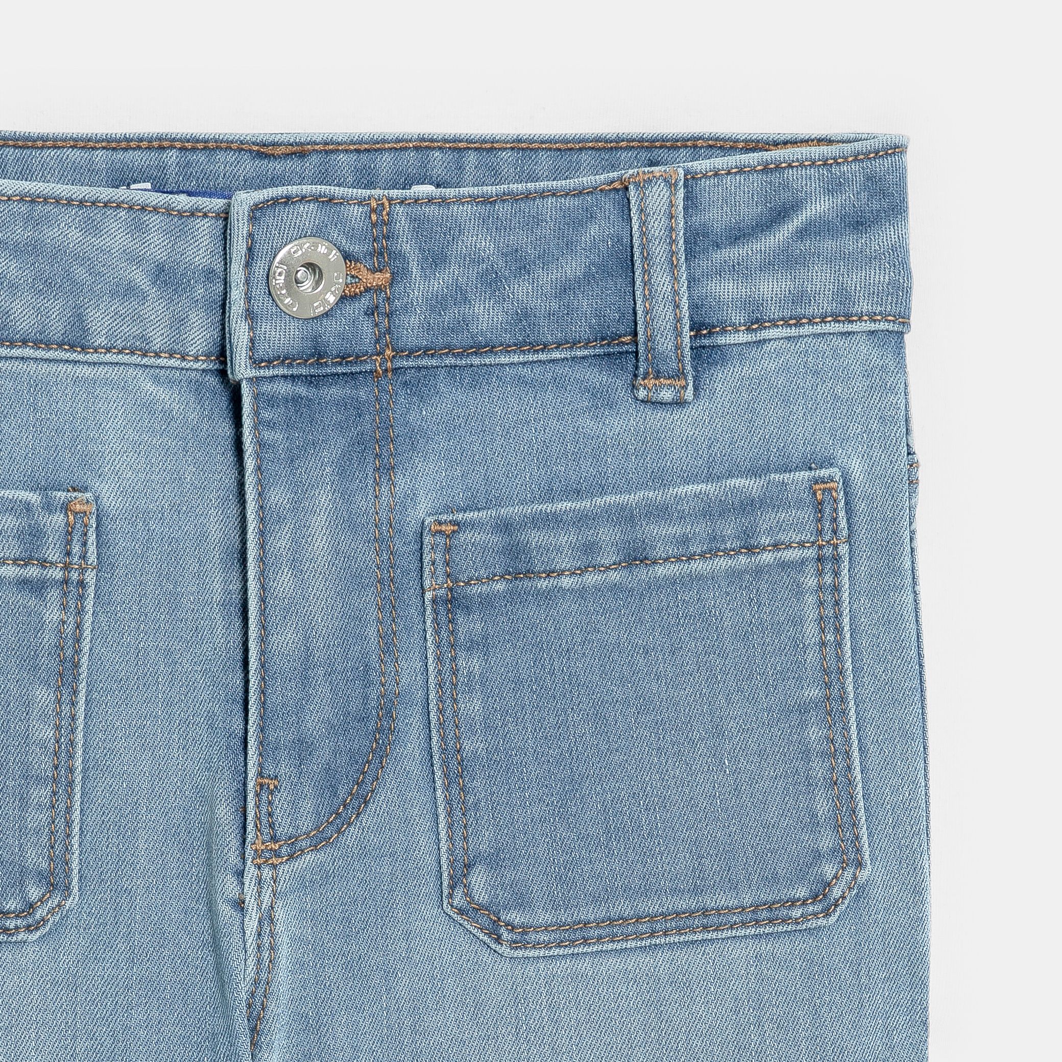 Quần jeans ống loe