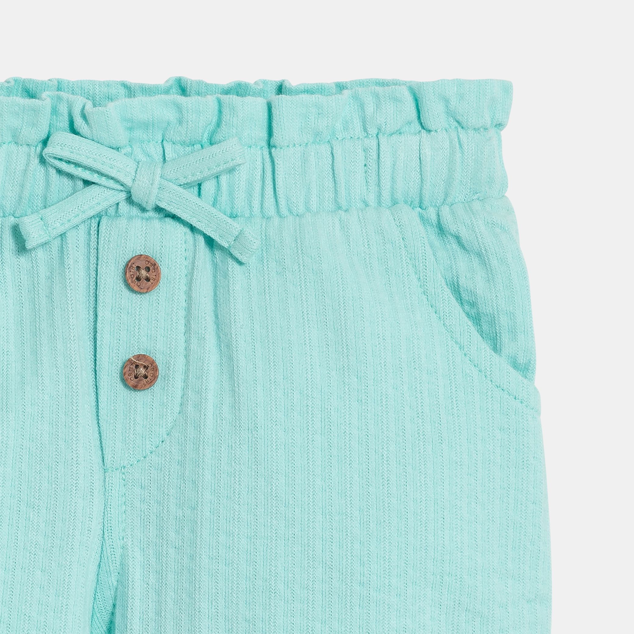 Quần short cotton lạ mắt