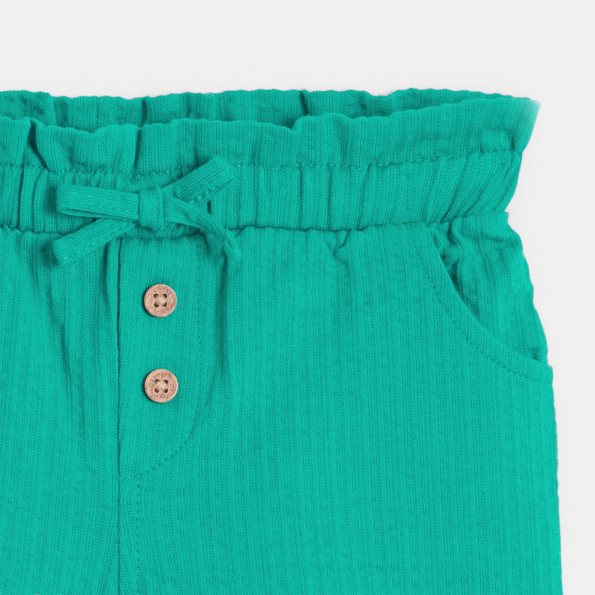 Quần short cotton lạ mắt