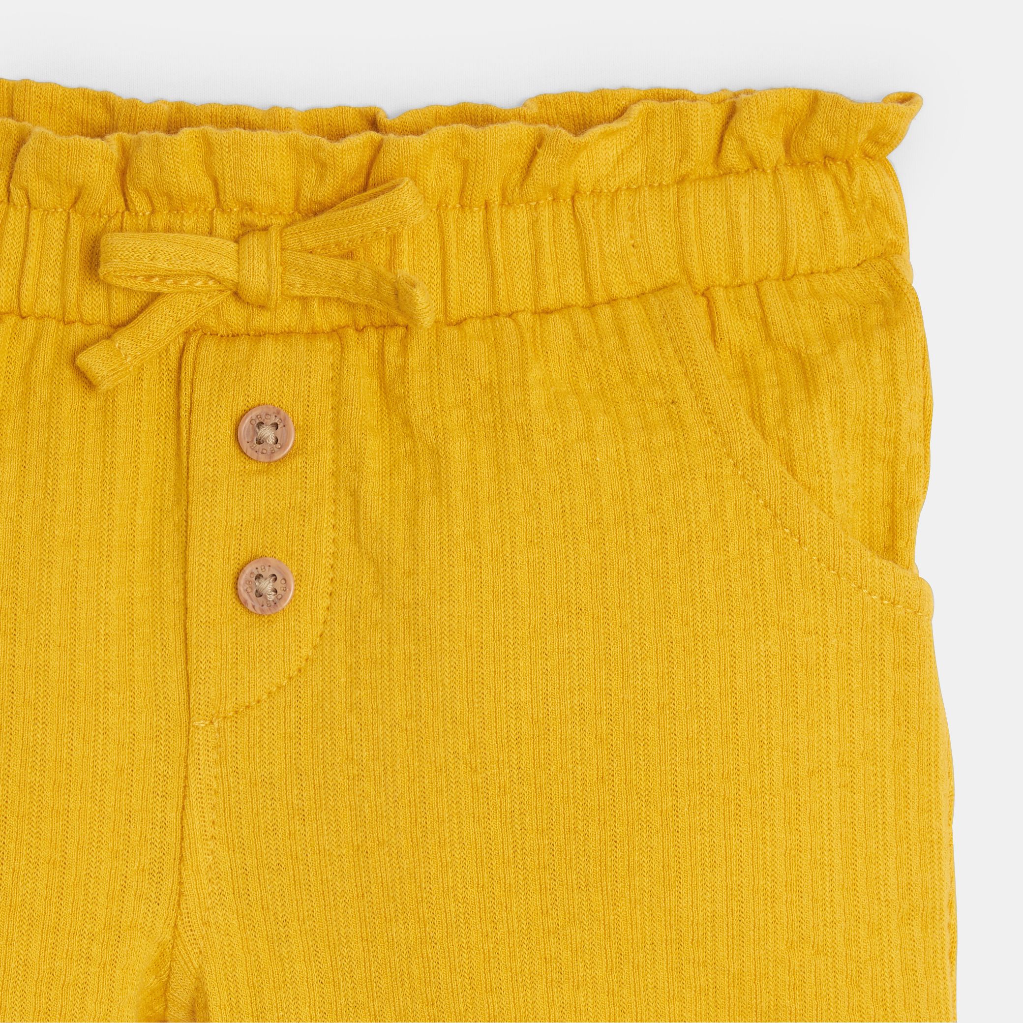 Quần short cotton lạ mắt