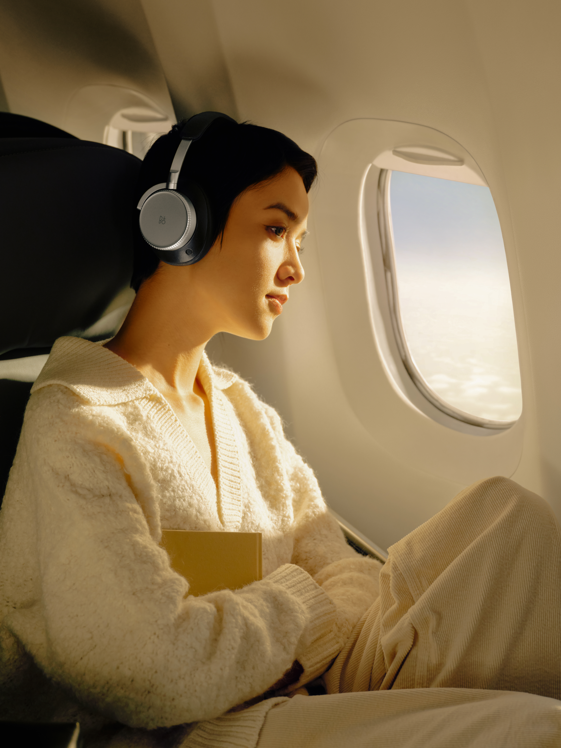 Bang & Olufsen - Tai nghe Beoplay H100