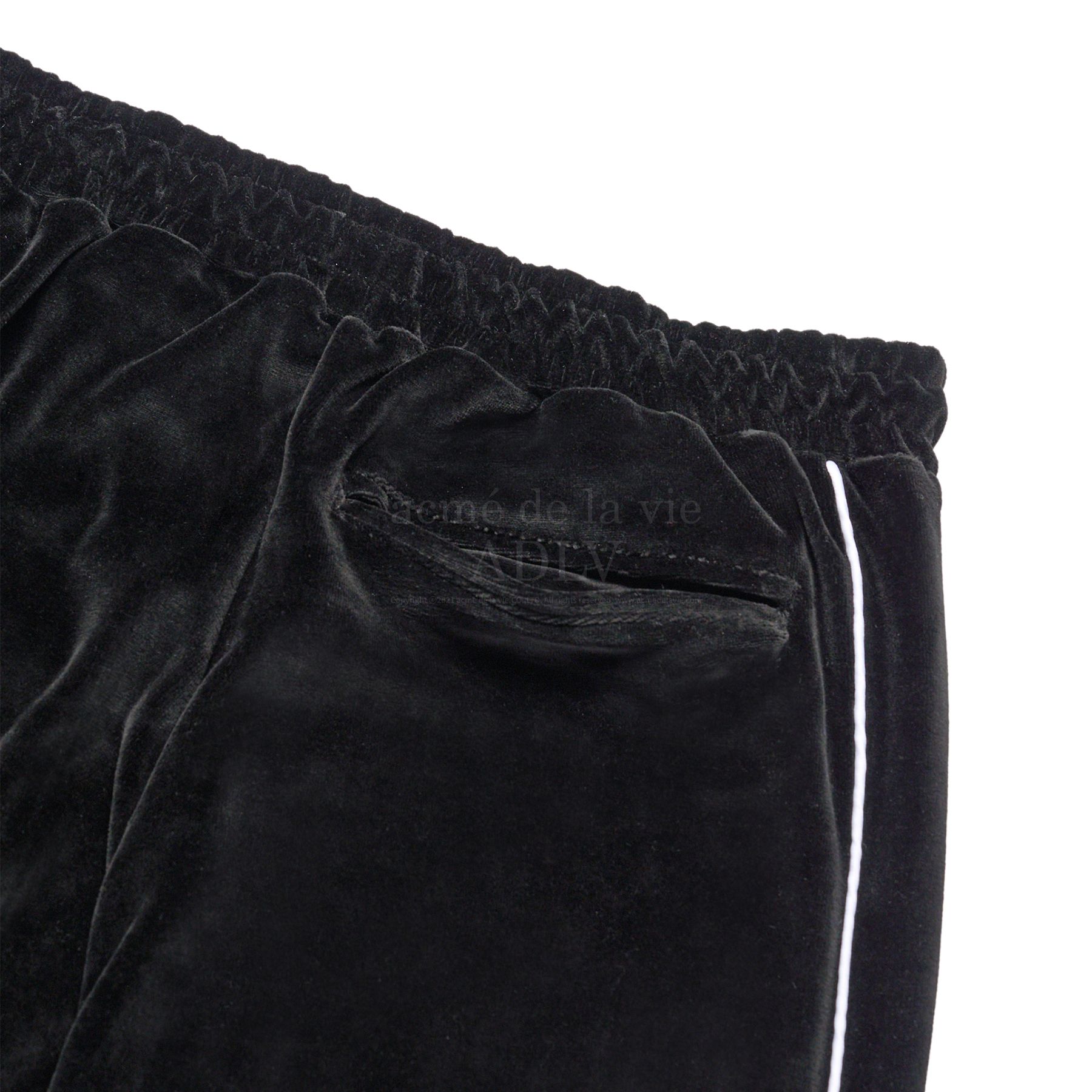 ADLV - Quần Basic Logo Velour Set Up Đen
