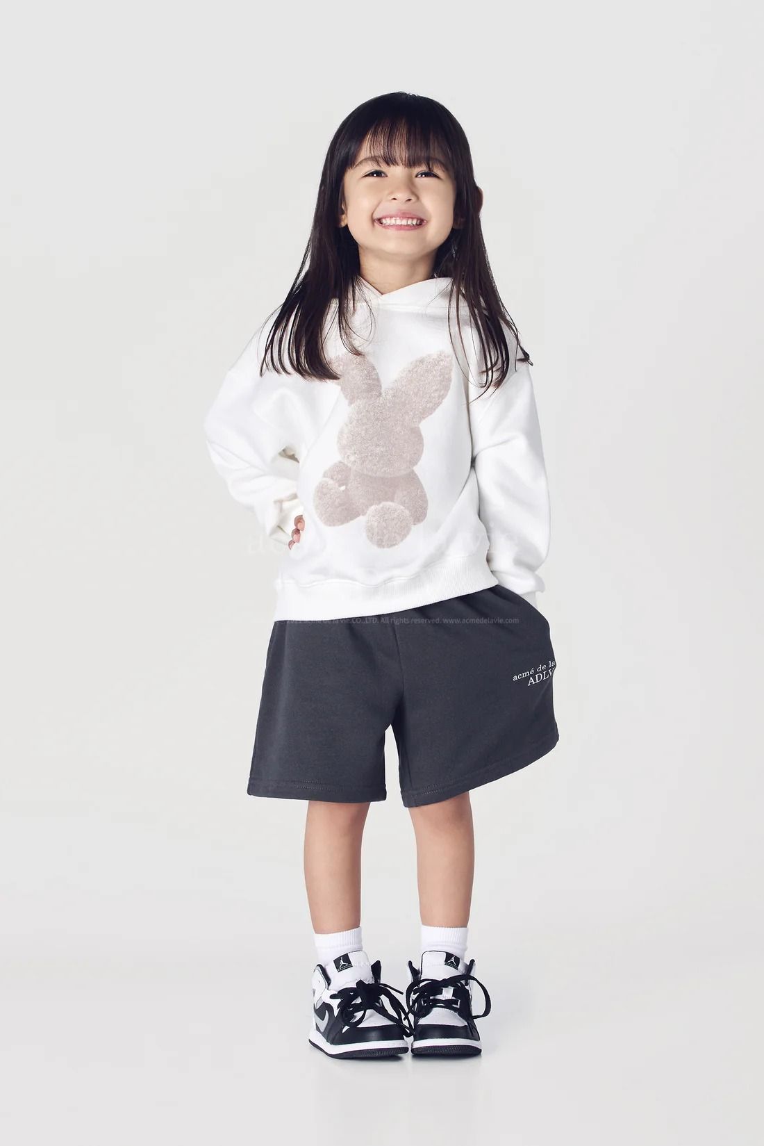 ADLV - [KIDS] Quần Shorts Basic Logo Than Chì