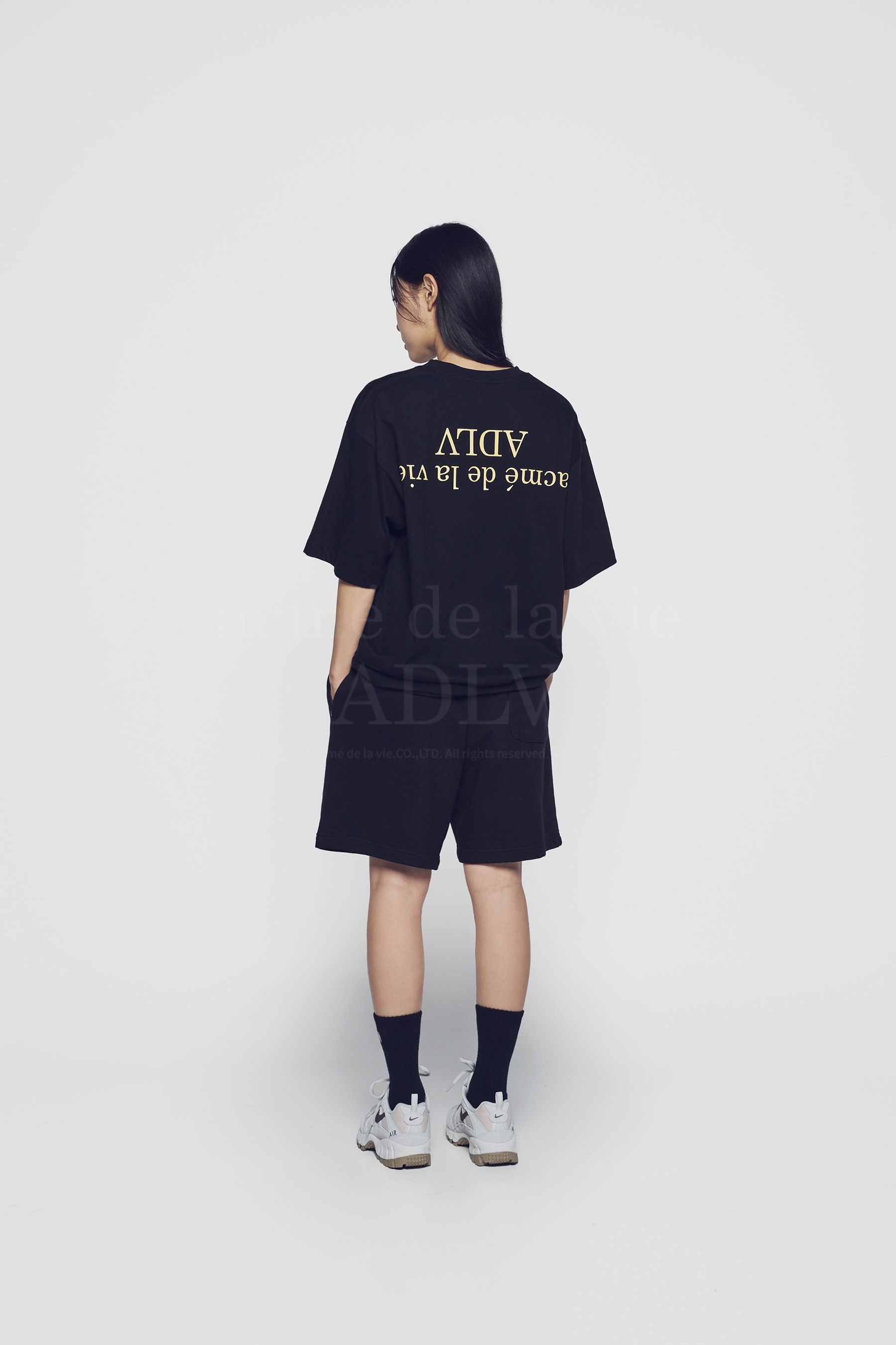 ADLV - Quần Short Upside Down Basic Logo Than Chì
