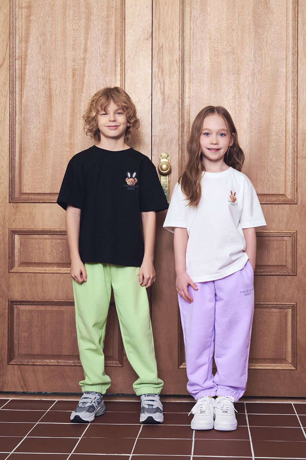 ADLV - [KIDS] Áo Thun Rabbit Bear Doll Logo Đen