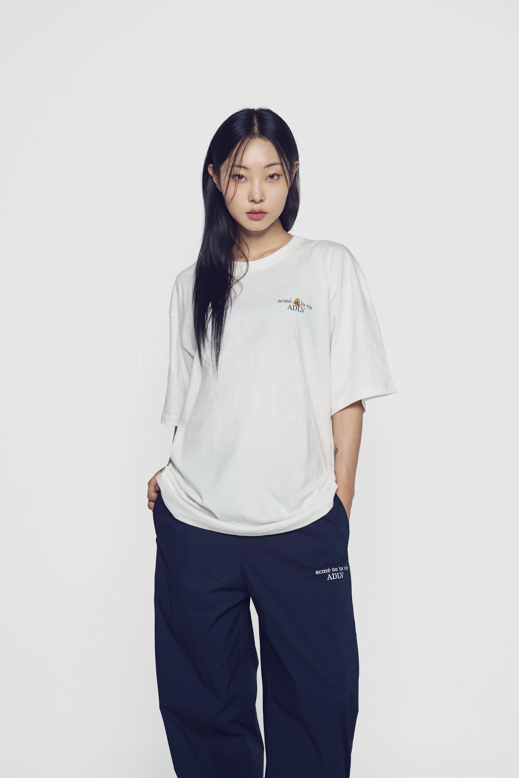 ADLV - Áo Thun Bear Doll Basic Logo Kem