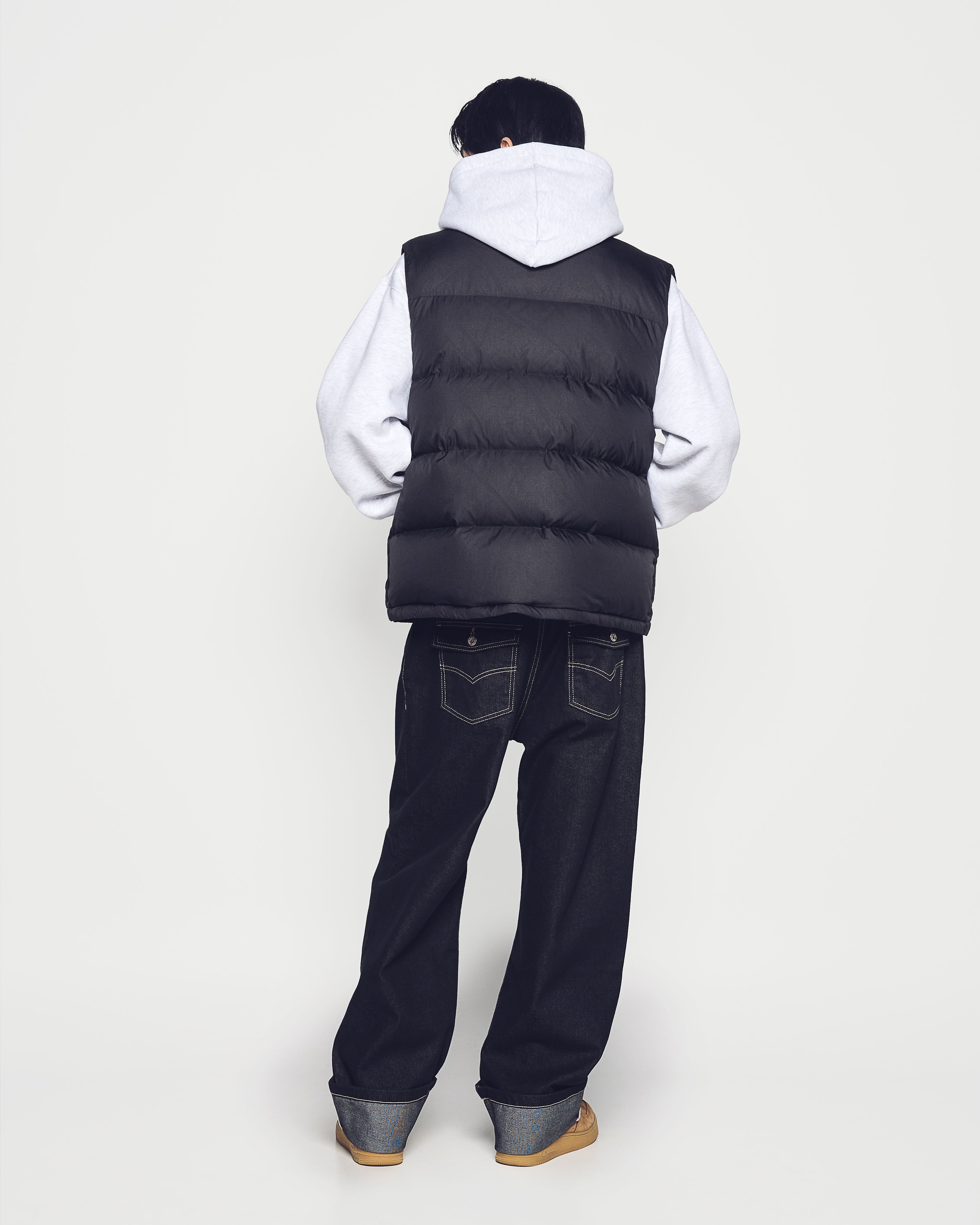 ADLV - Quần Denim Roll Up Đen
