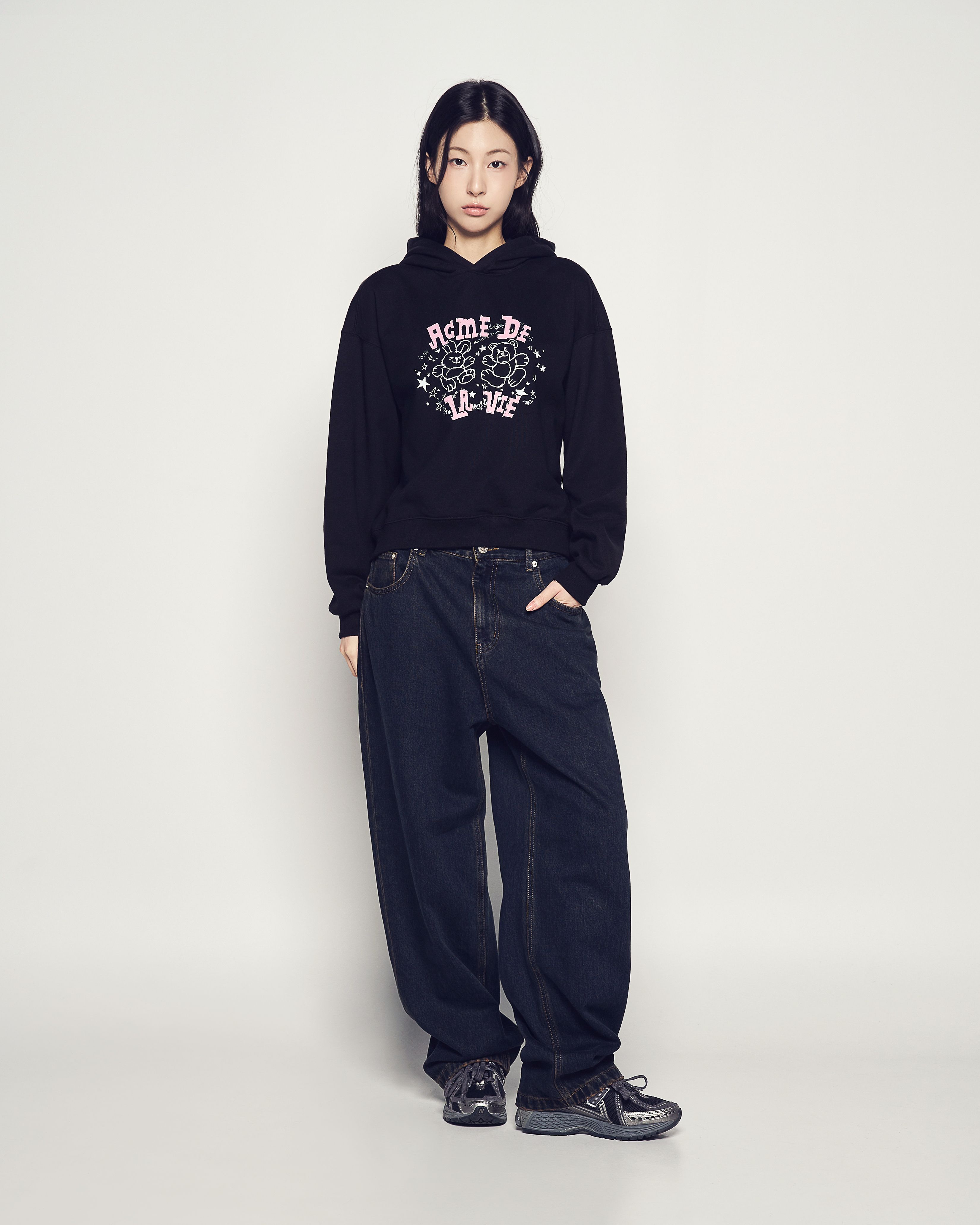 ADLV - Quần Denim Tapered Fit Washing Đen