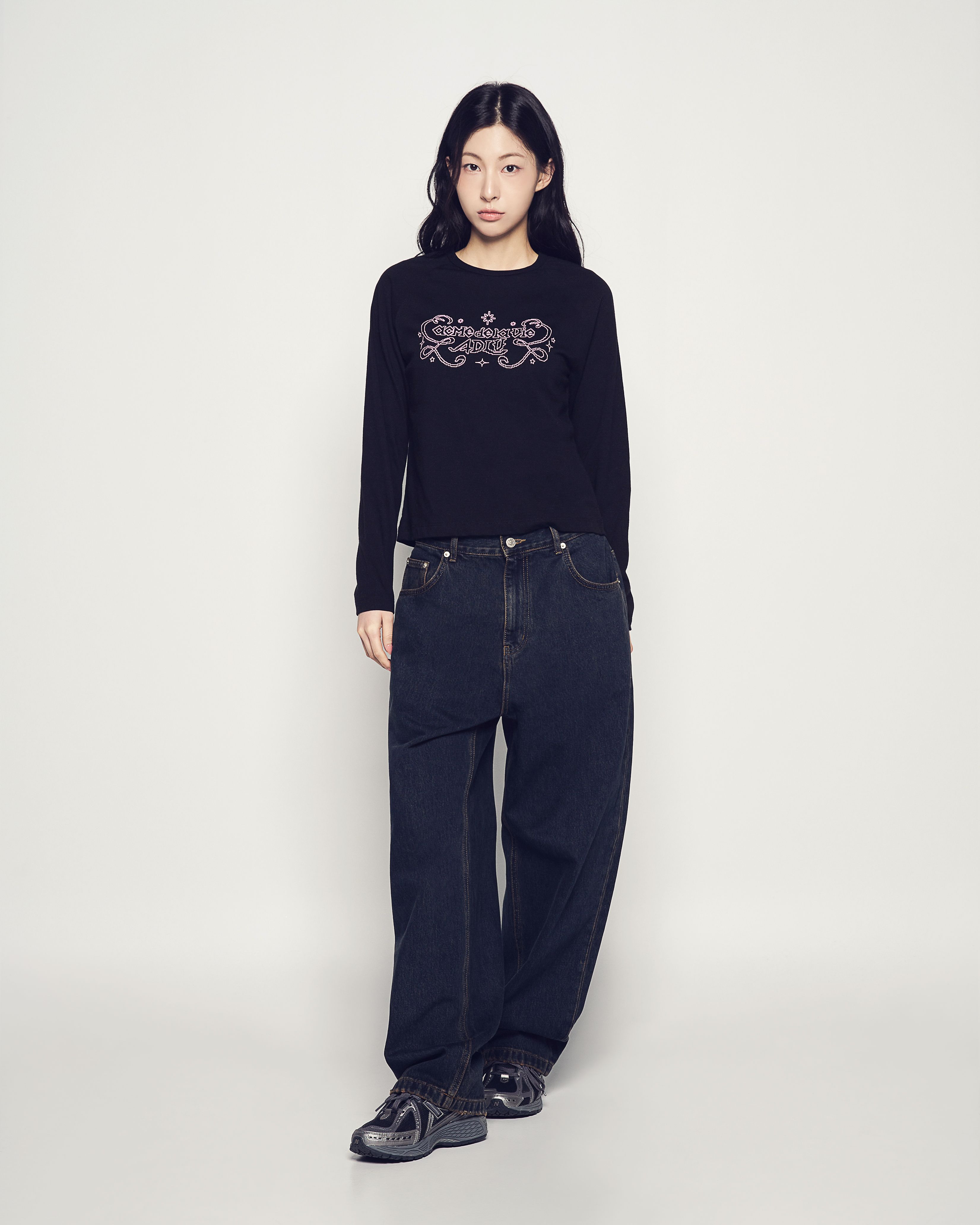 ADLV - Quần Denim Tapered Fit Washing Đen