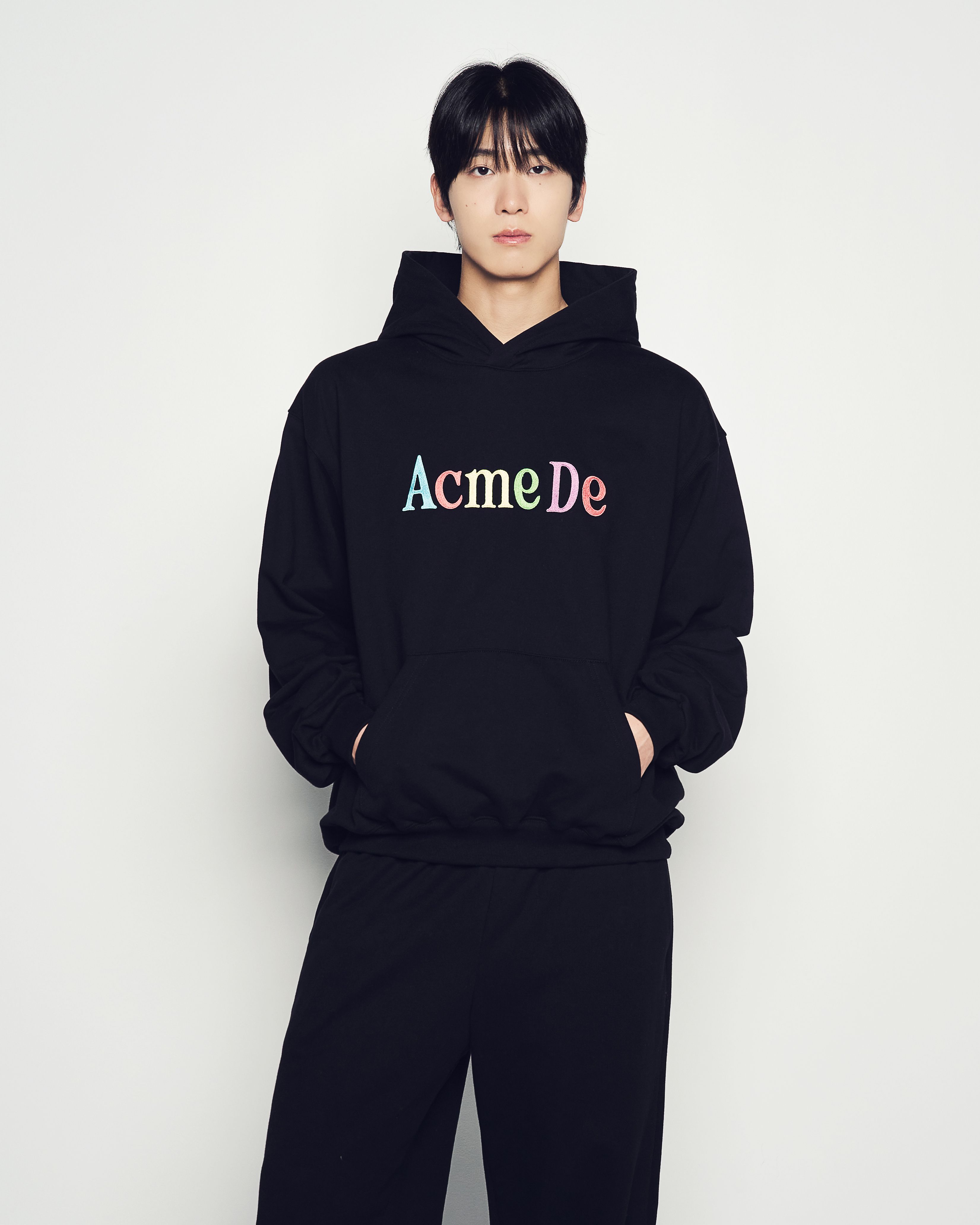 ADLV - Áo Hoodie Color Logo Đen