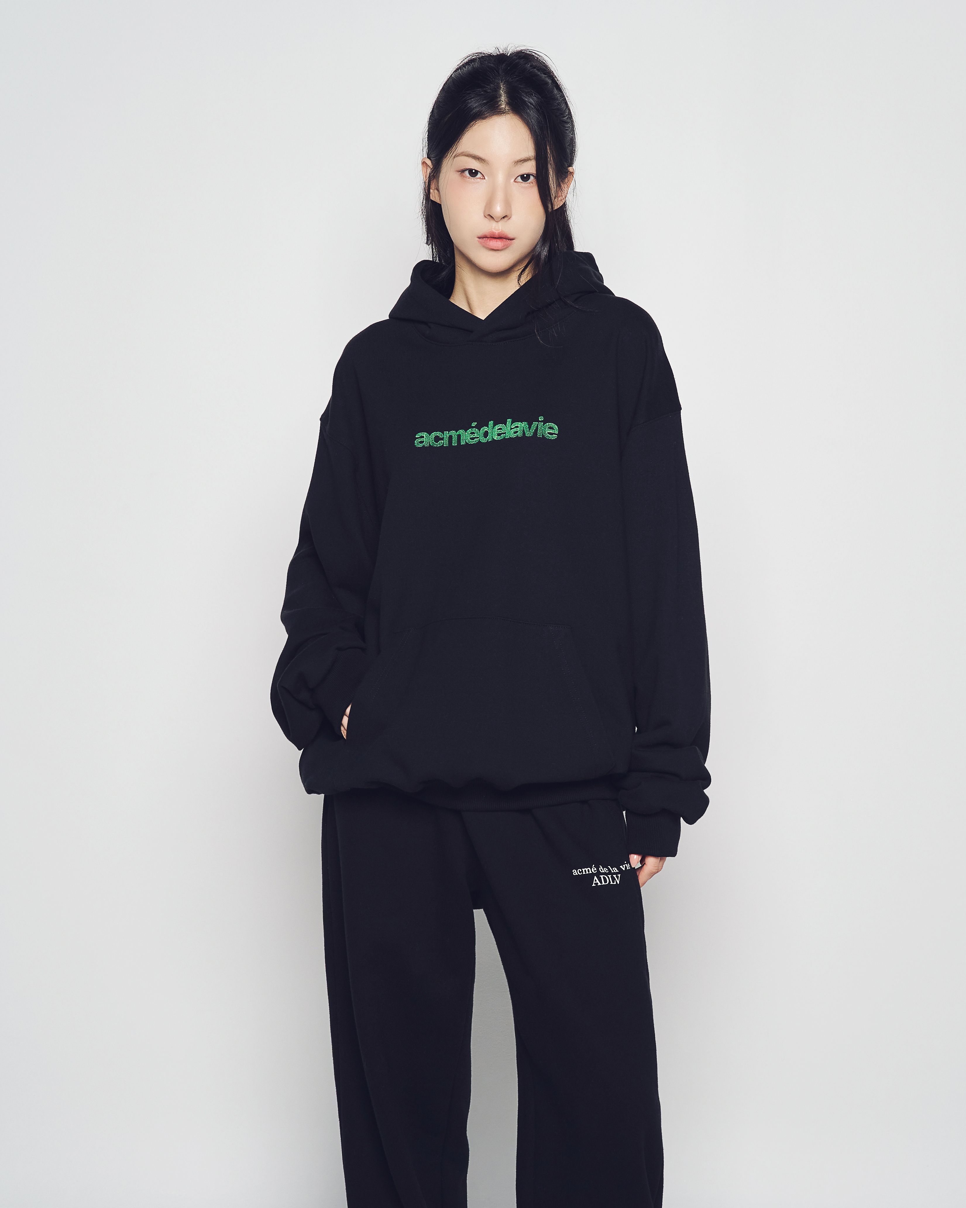 Áo Hoodie Connect Grass Đen