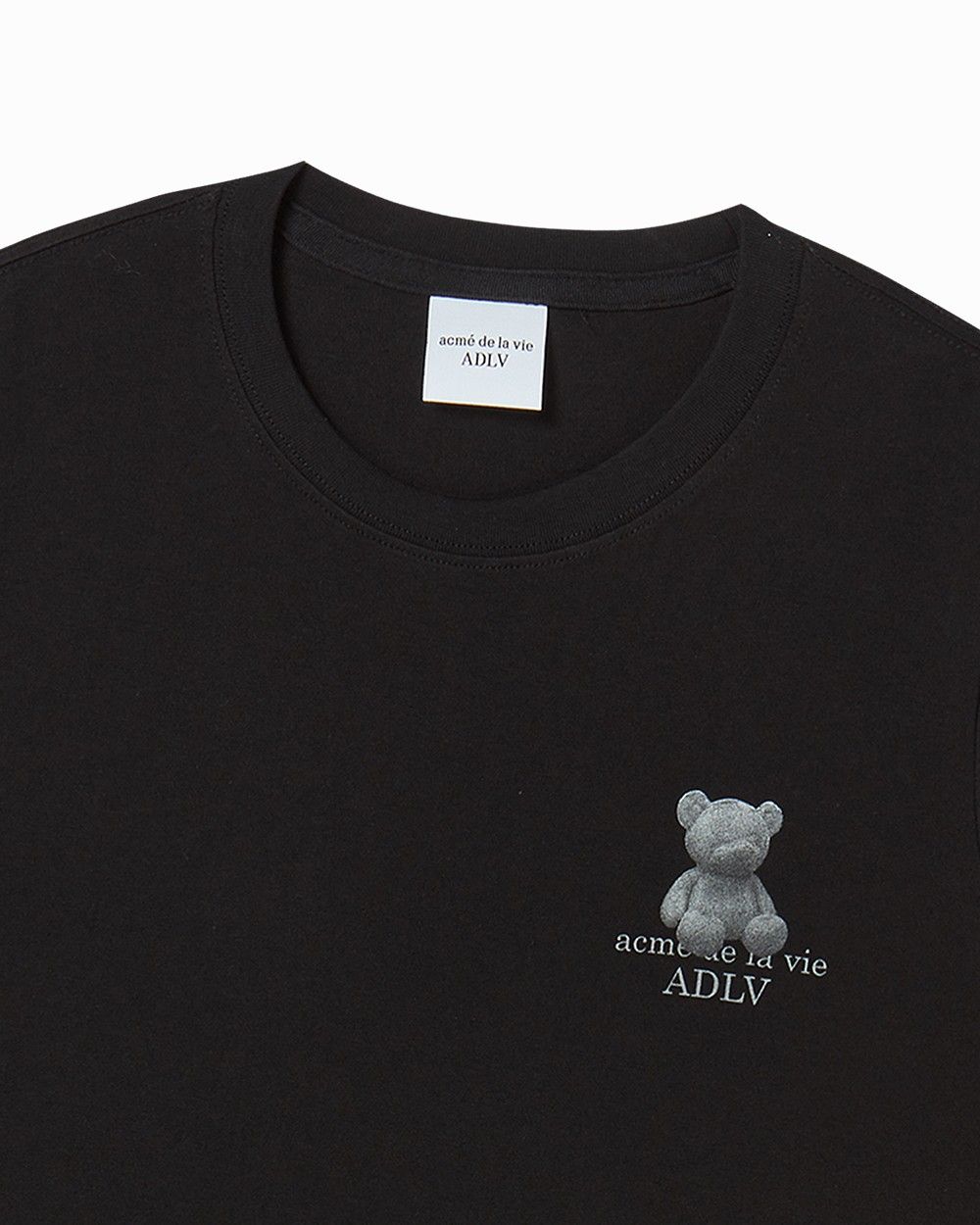 Áo thun nữ Fuzzy Bear Đen