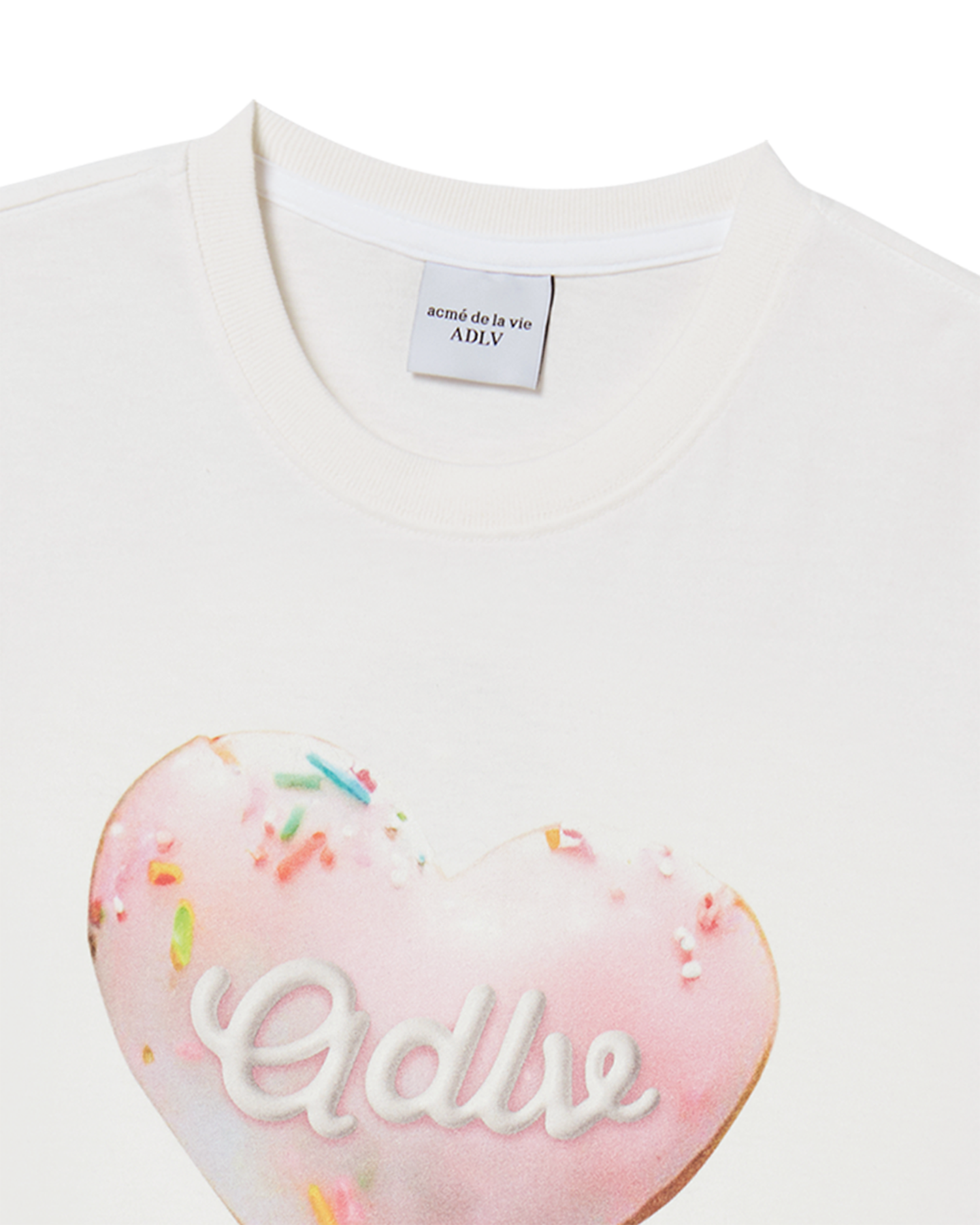 ADLV - Áo thun nữ Heart Doughnut Kem