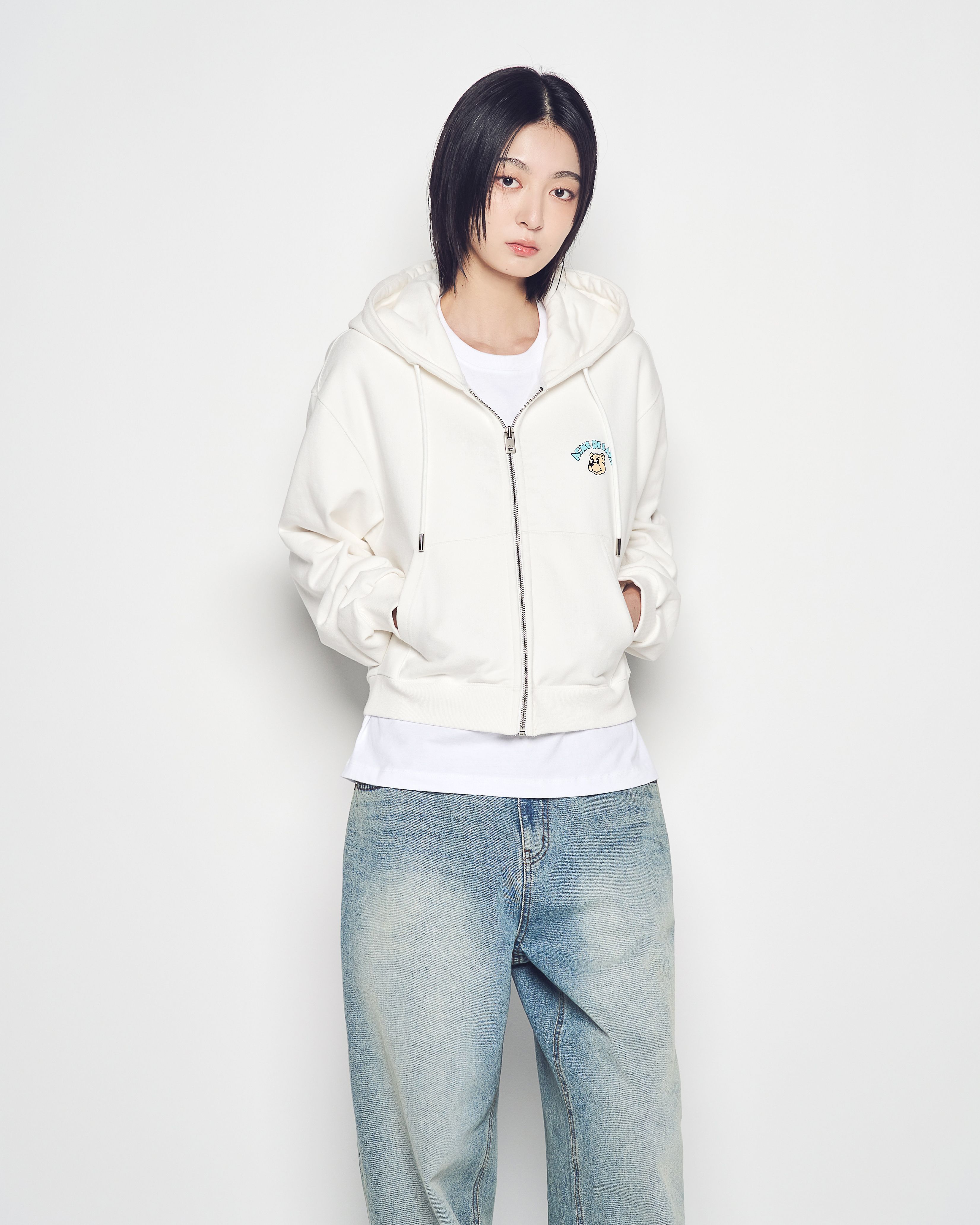 ADLV - Áo Hoodie nữ crop kéo khóa Mini AC Bear Kem