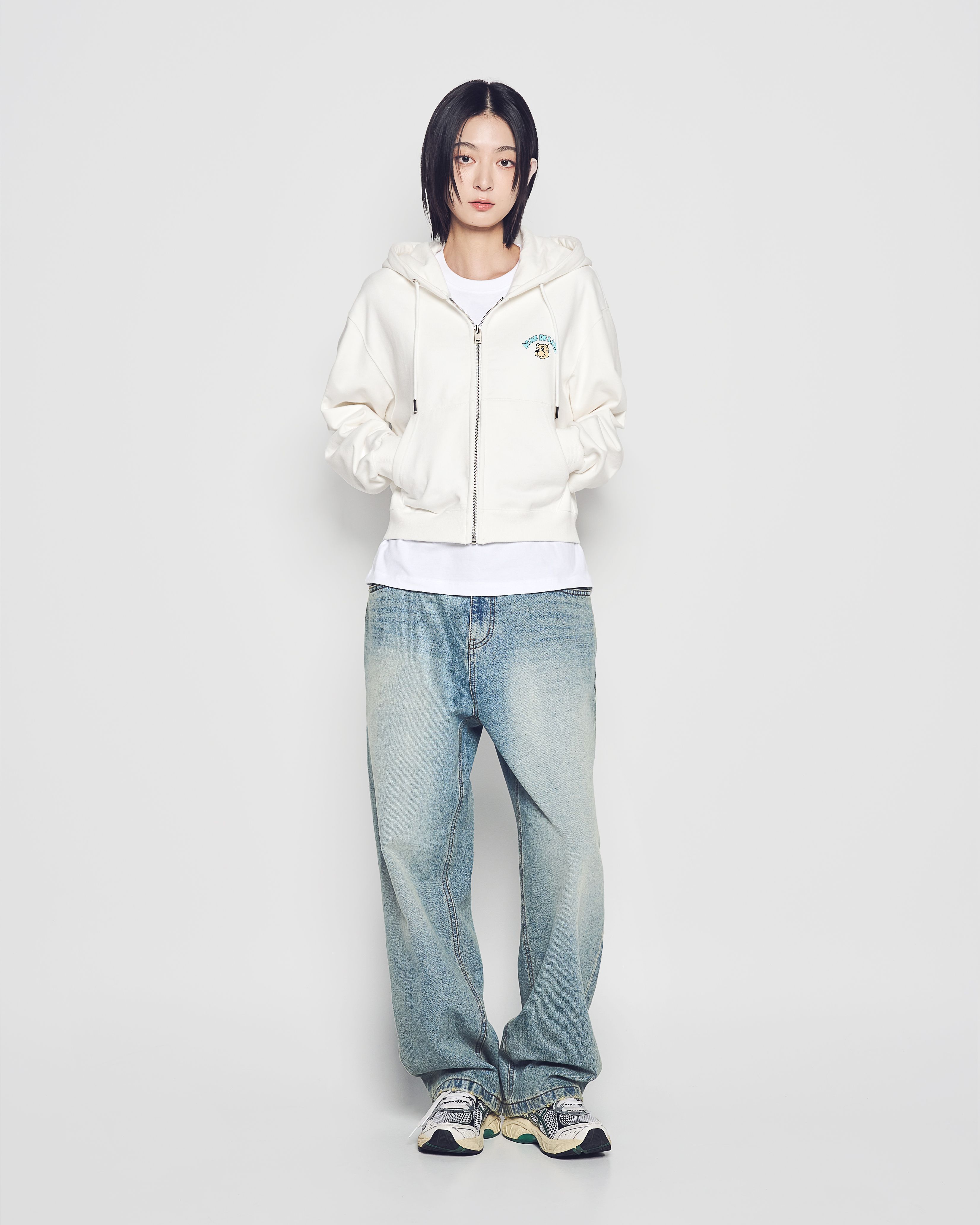 ADLV - Áo Hoodie nữ crop kéo khóa Mini AC Bear Kem