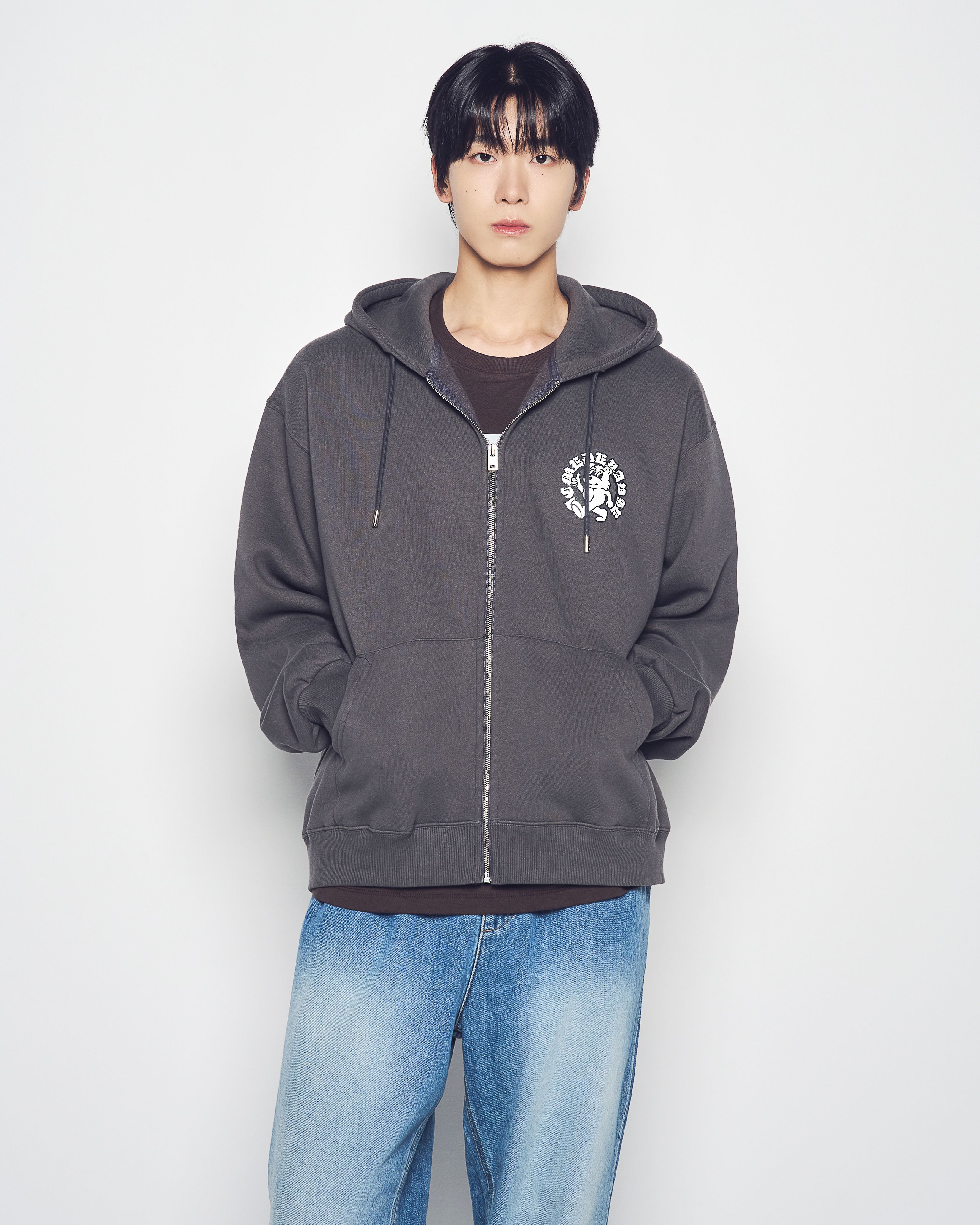 ADLV - Áo Hoodie kéo khóa Walking AC Bear Napping Than chì