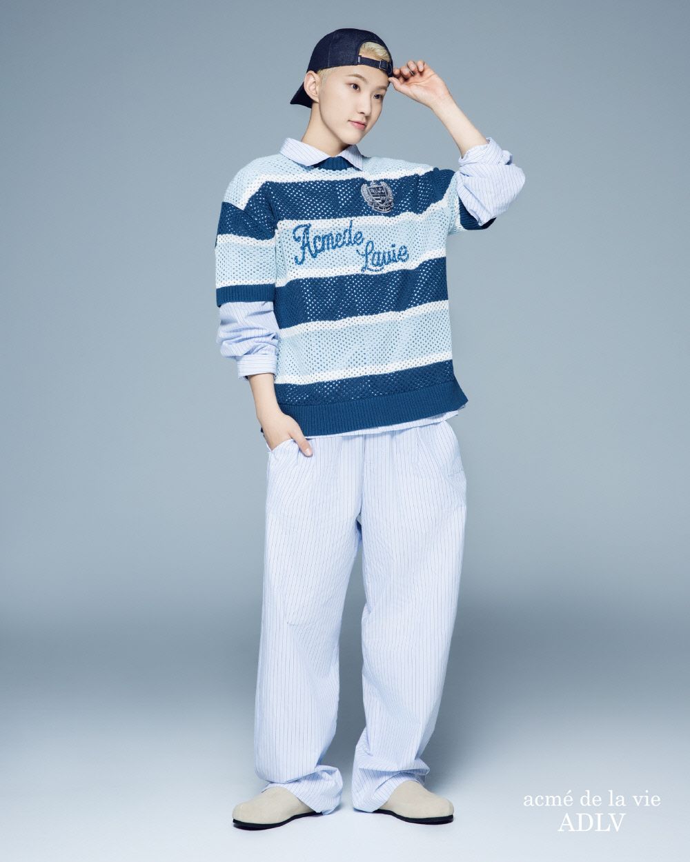 ADLV - Áo Len Ngắn Tay Oversize Stripe Xanh Dương