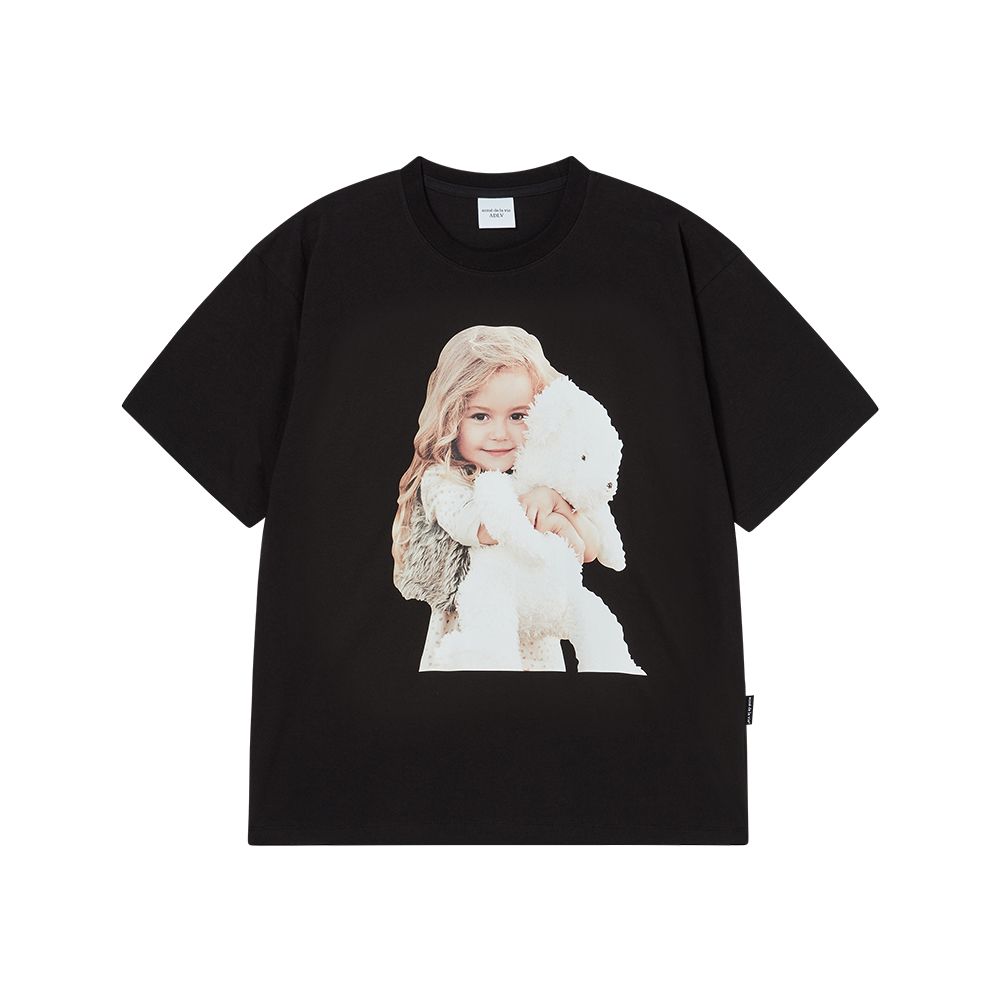 Áo Thun Baby Face Hug Bear Doll Sleeve Đen (Overseas & Domestic Exclusive)