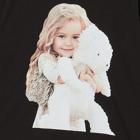 ADLV - Áo Thun Baby Face Hug Bear Doll Sleeve Đen (Overseas & Domestic Exclusive)