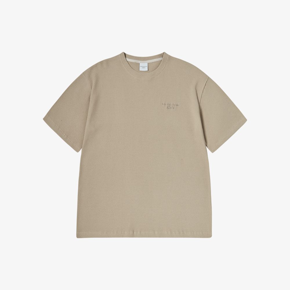 ADLV - Áo Thun Embo Logo Waffle Nâu Nhạt