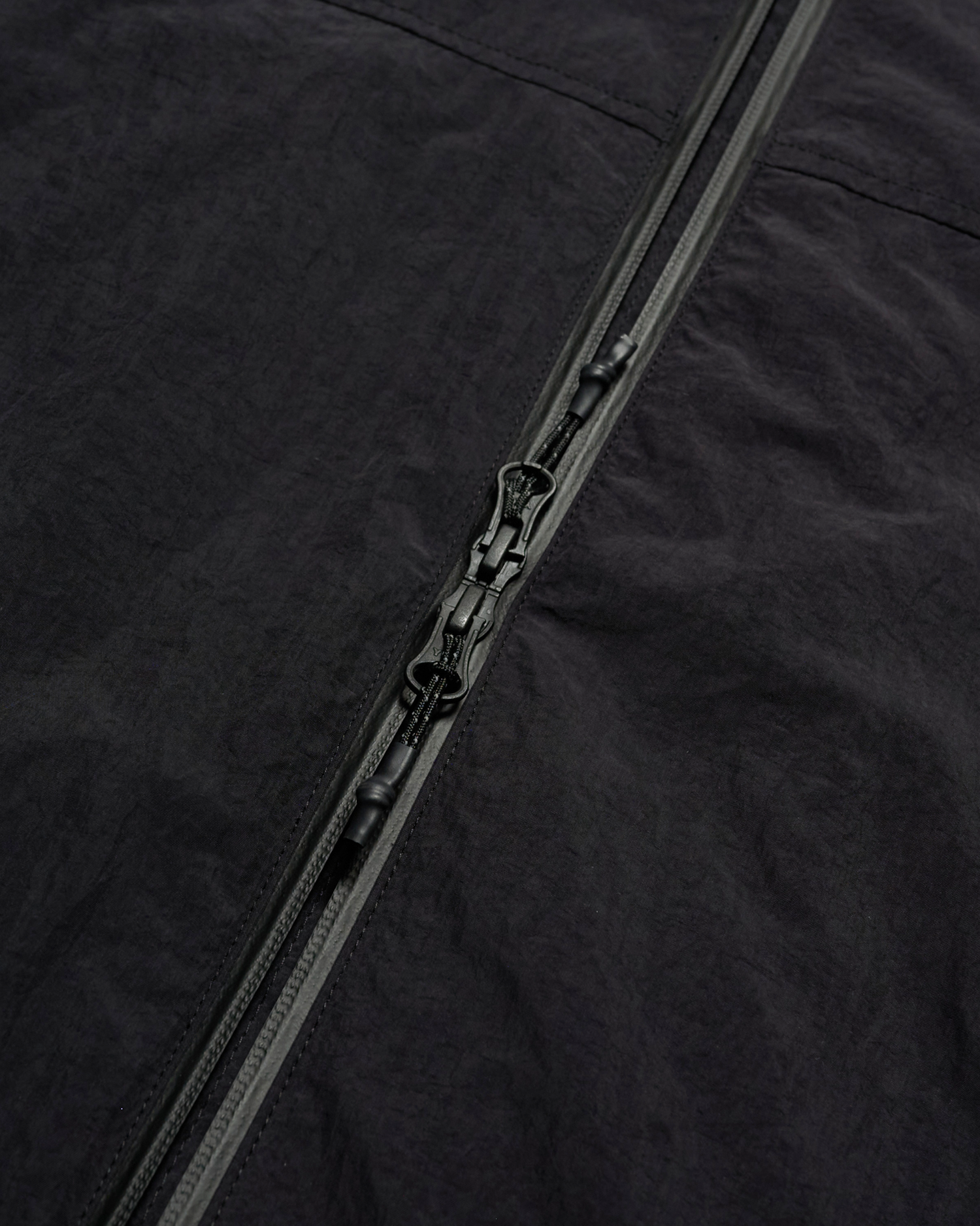 Áo khoác NYLON SET UP Đen