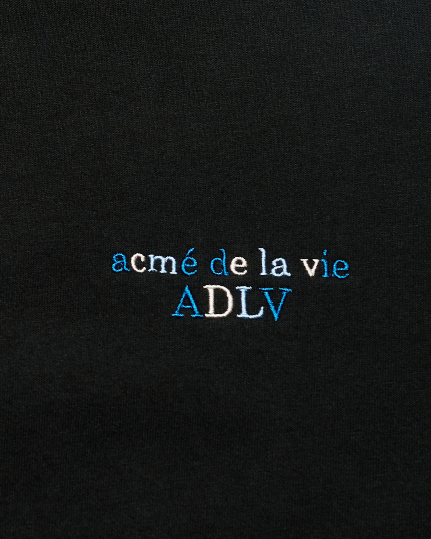ADLV - Áo thun TRIPLE CHAIN EMBO BASIC LOGO Đen