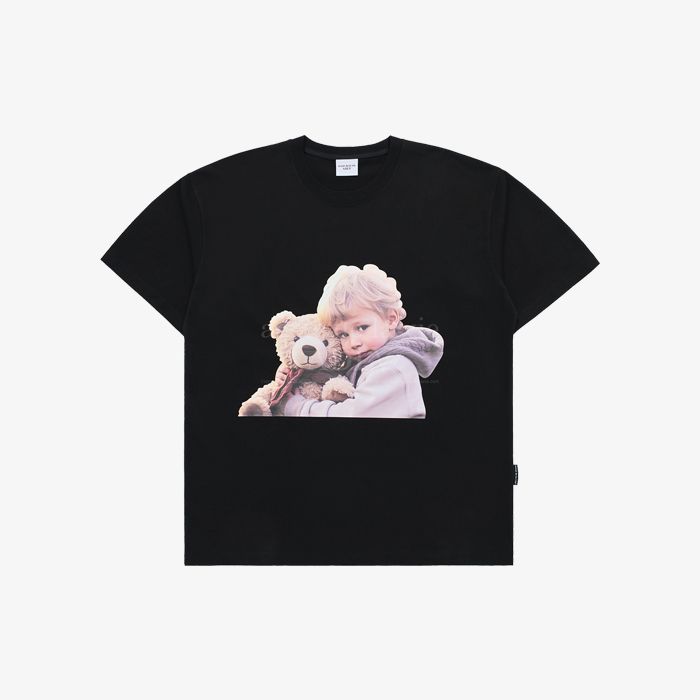 ADLV - Áo Thun ADLV Baby Face Bear Doll Hug Đen