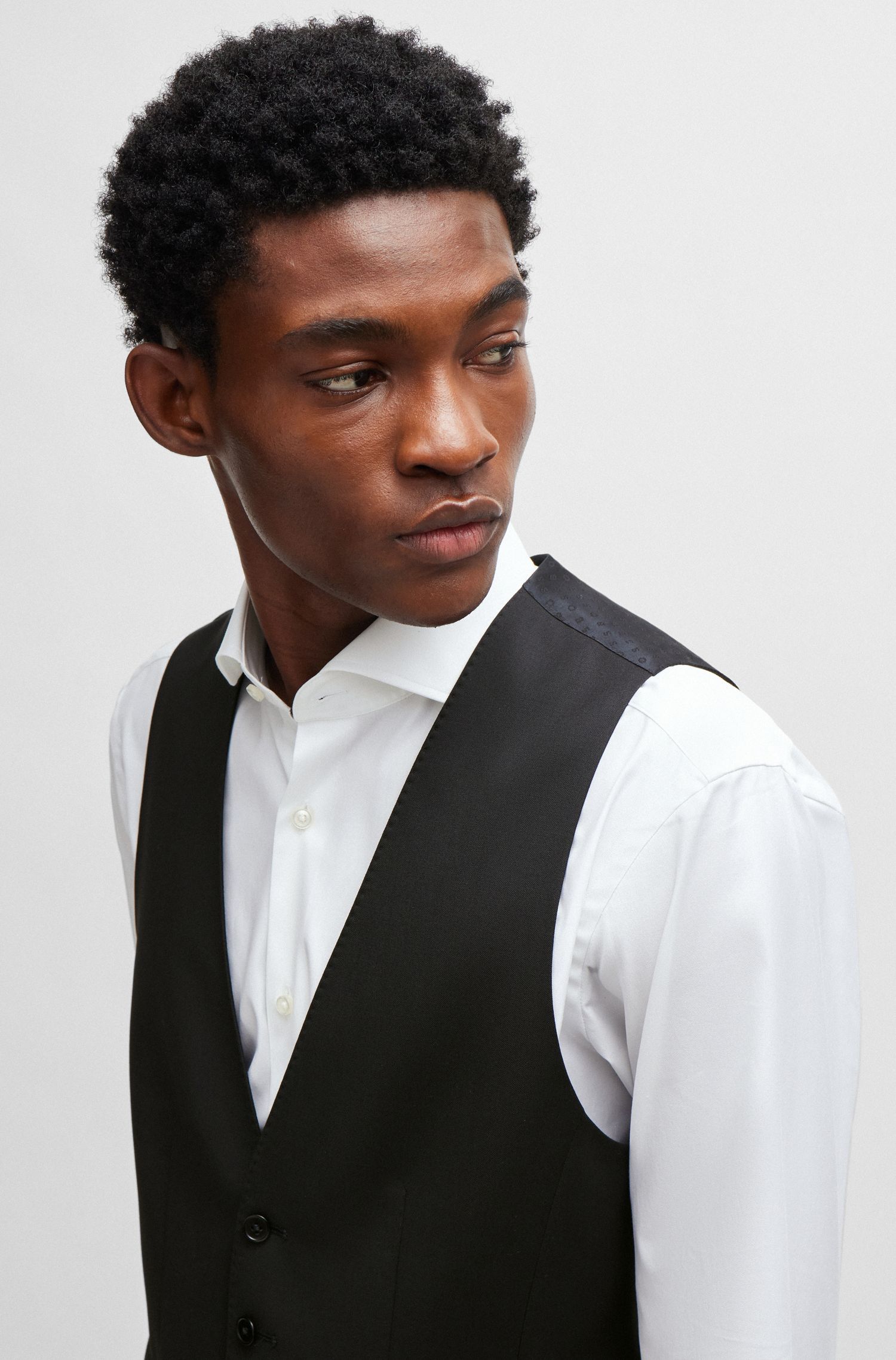 BOSS - Áo ghi lê dáng ôm slim fit từ vải len virgin serge