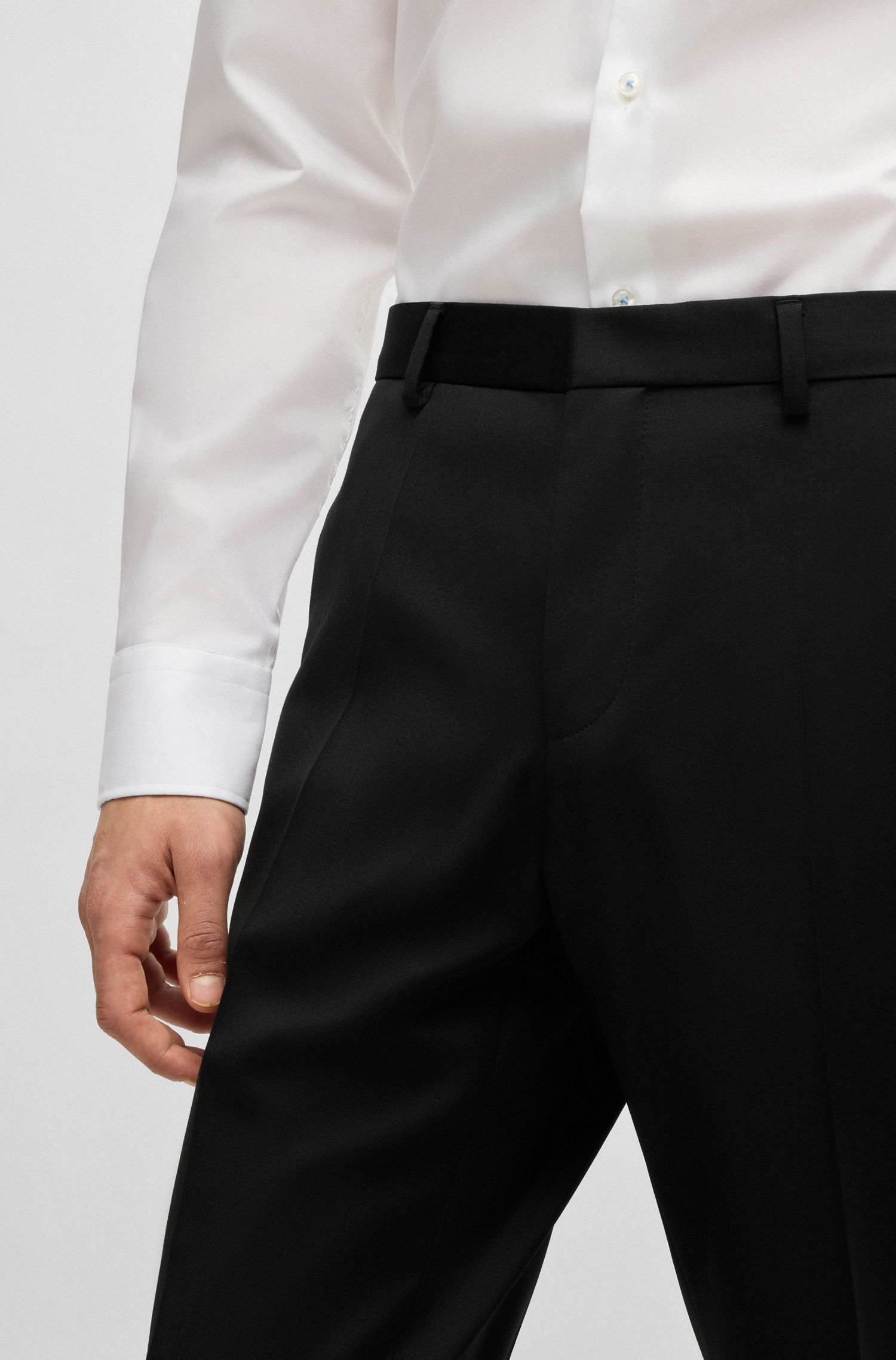 BOSS - Quần âu dáng ôm slim fit vải len virgin serge