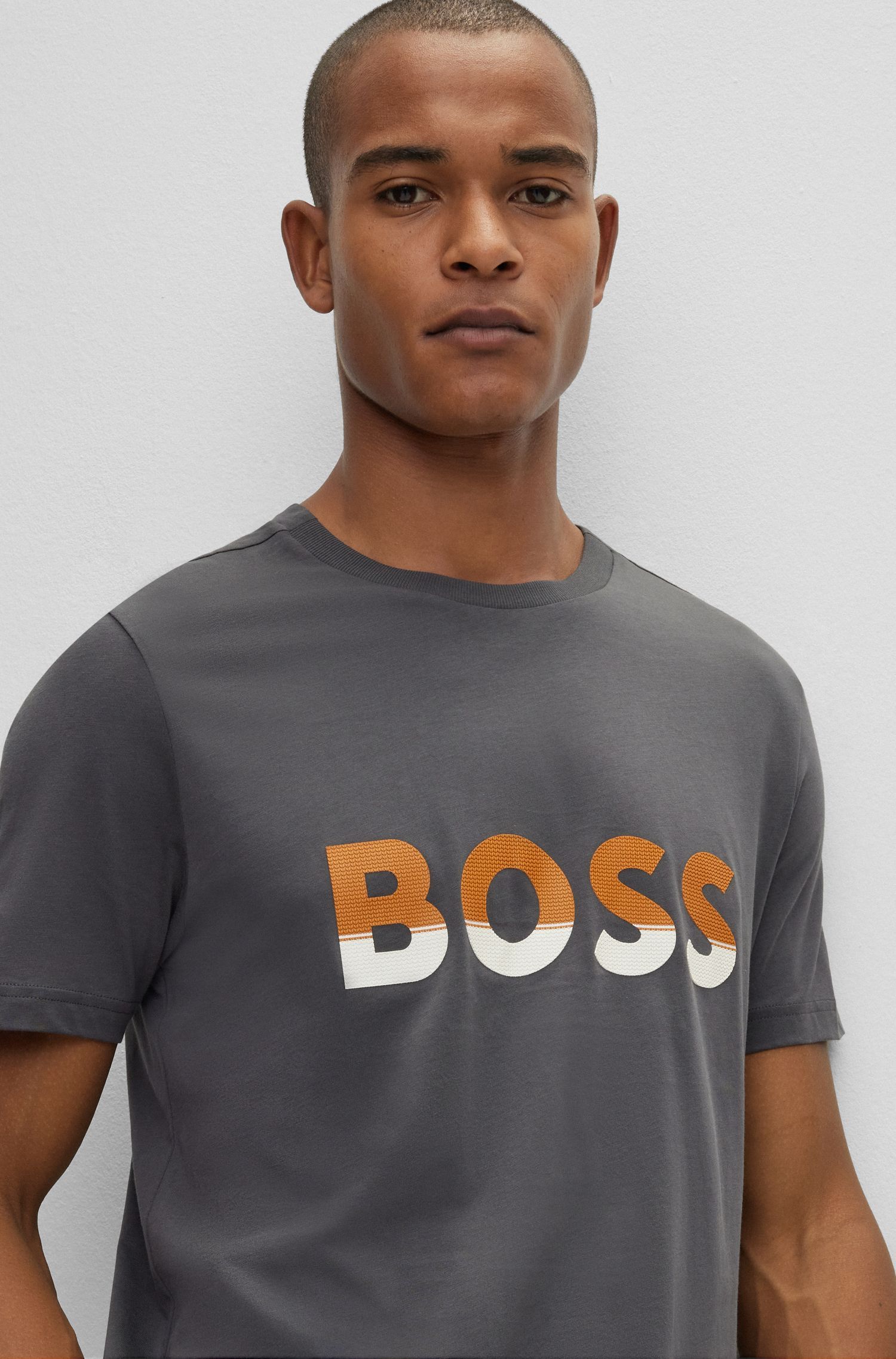 BOSS - Áo thun dáng regular fit vải cotton jersey in logo phối màu