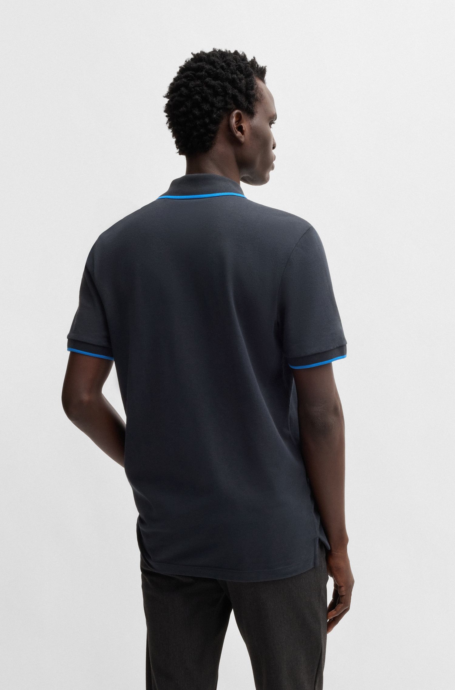 Áo polo cotton piqué điểm nhấn logo