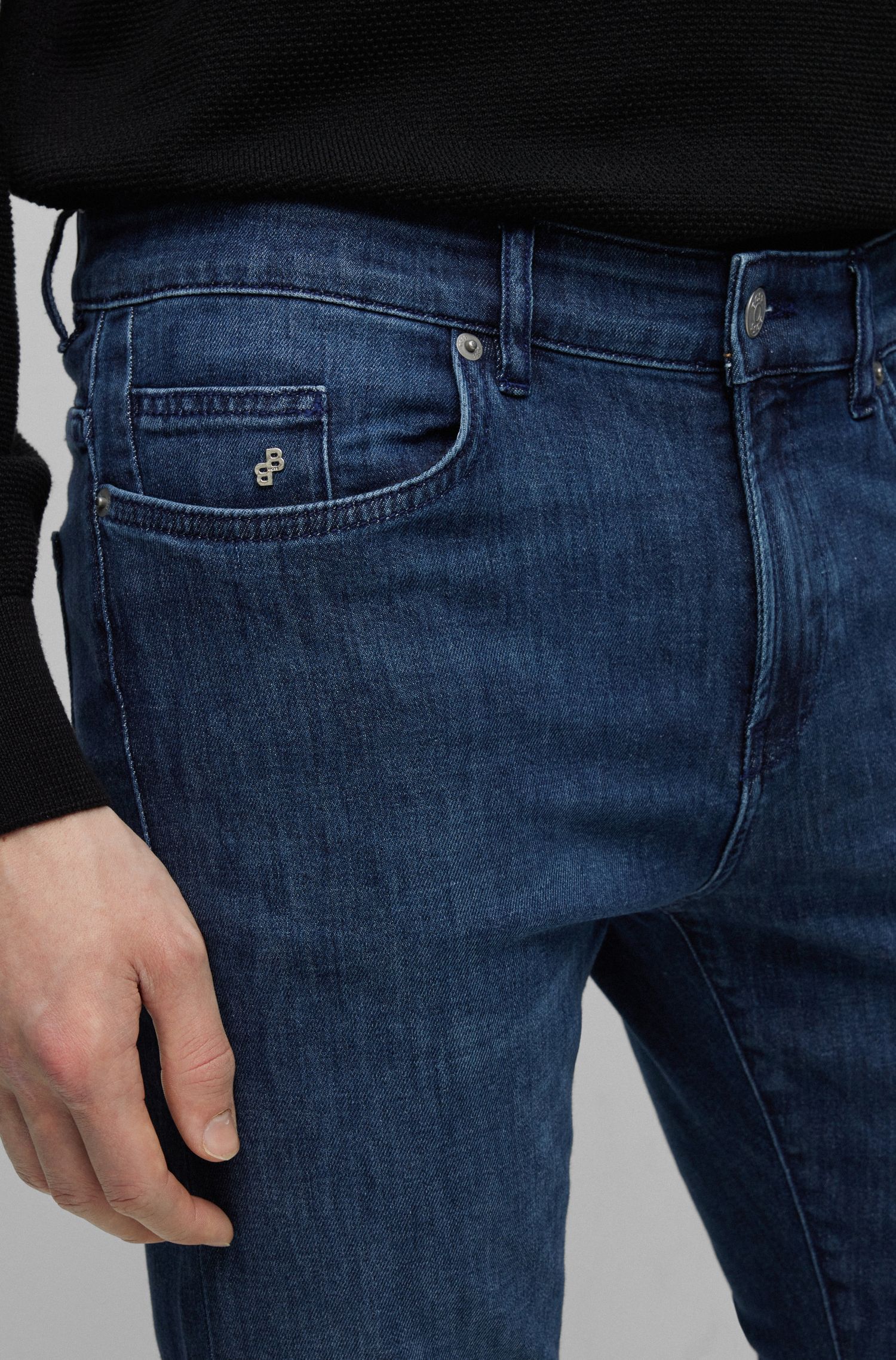 BOSS - Quần jeans dáng ôm slim fit từ denim Ý