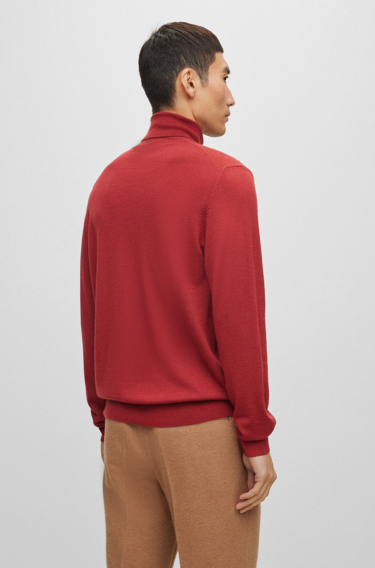 BOSS - Áo sweater cổ lọ vải cashmere