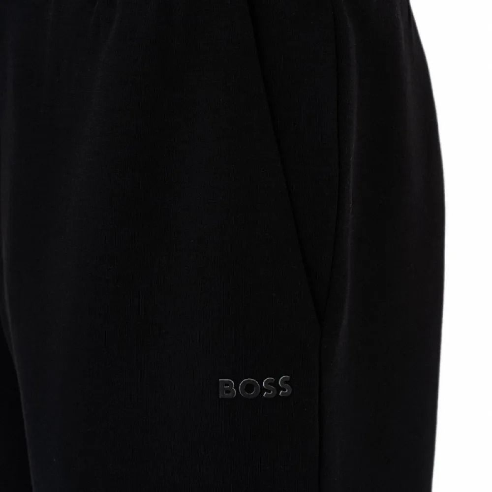 BOSS - Quần shorts regular-fit cotton có logo in chồng