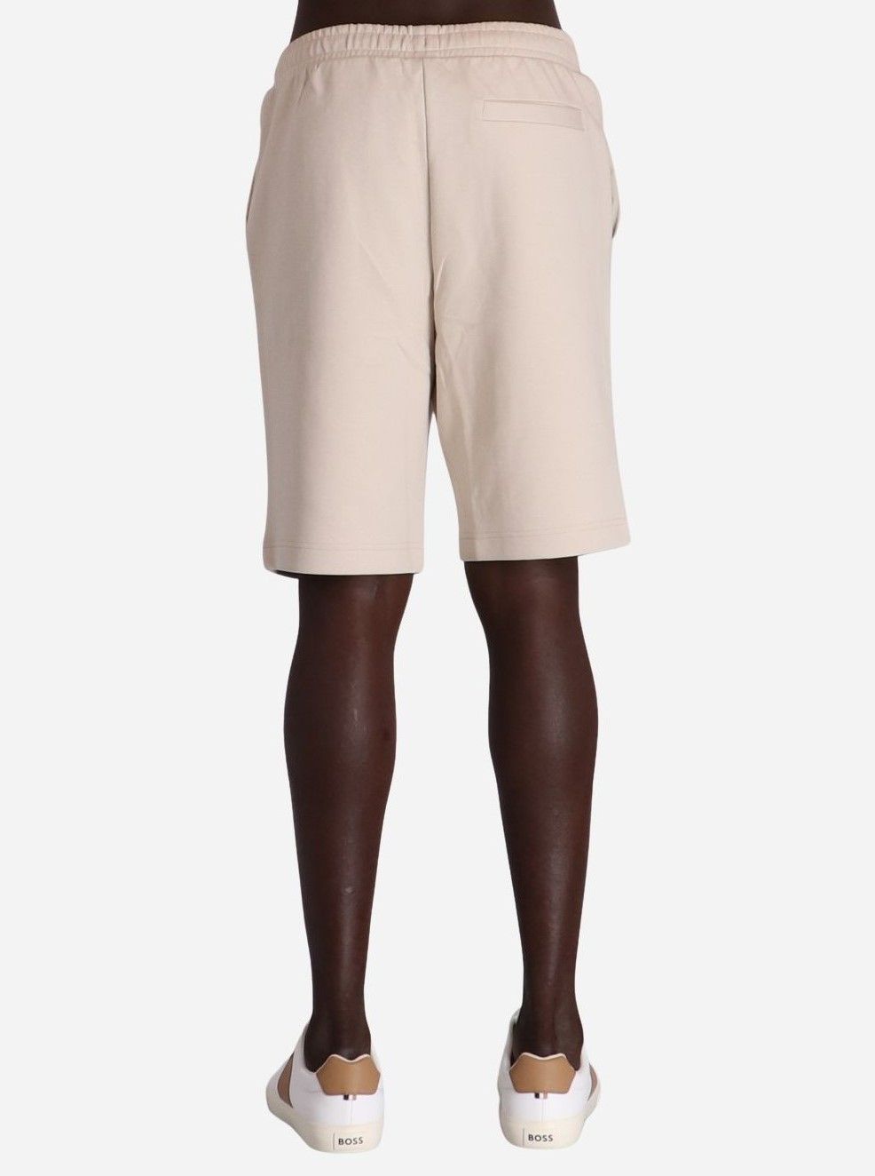 BOSS - Quần shorts regular-fit cotton có logo in chồng
