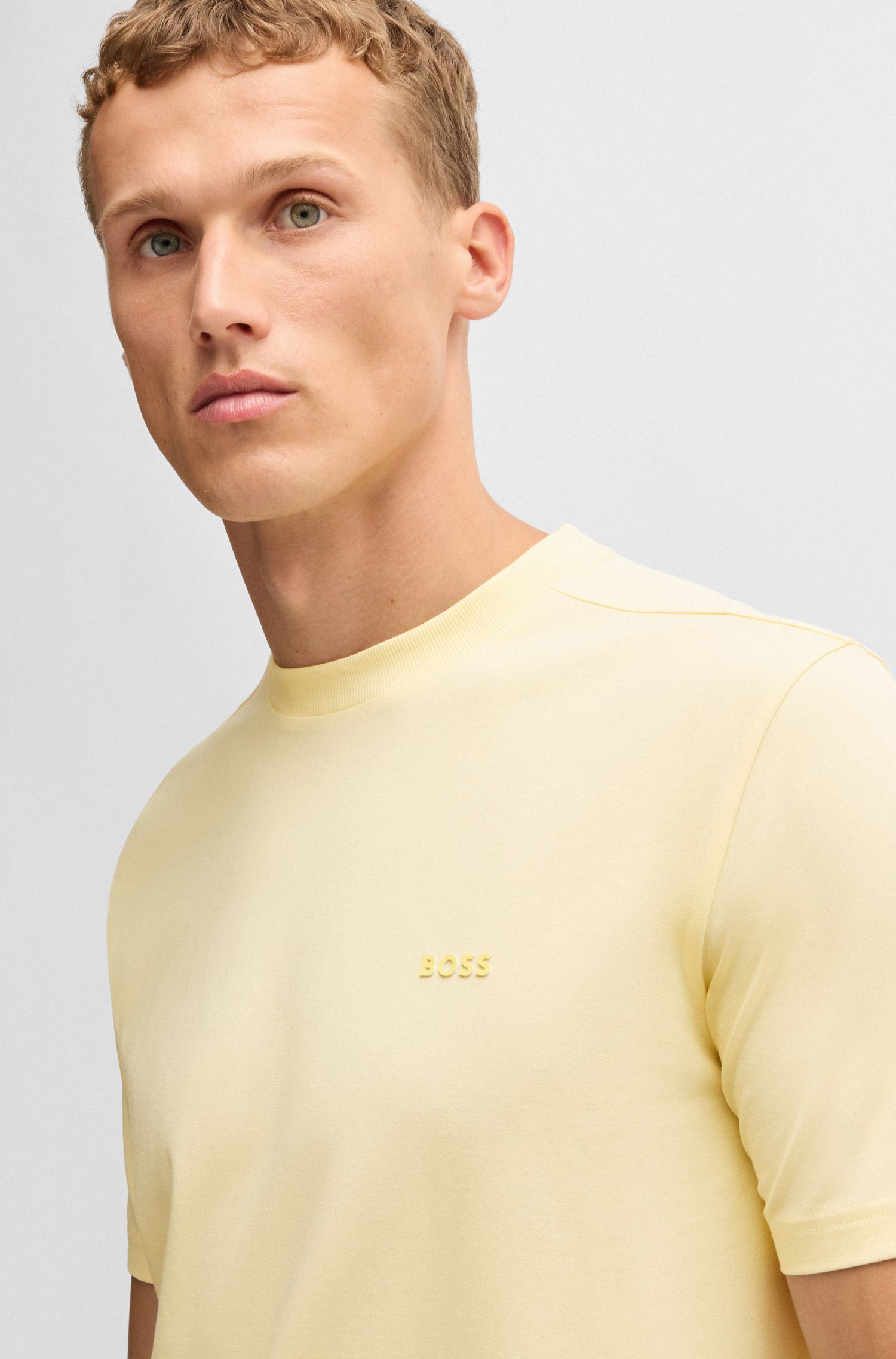 BOSS - Áo thun dáng regular fit cotton với logo tương phản