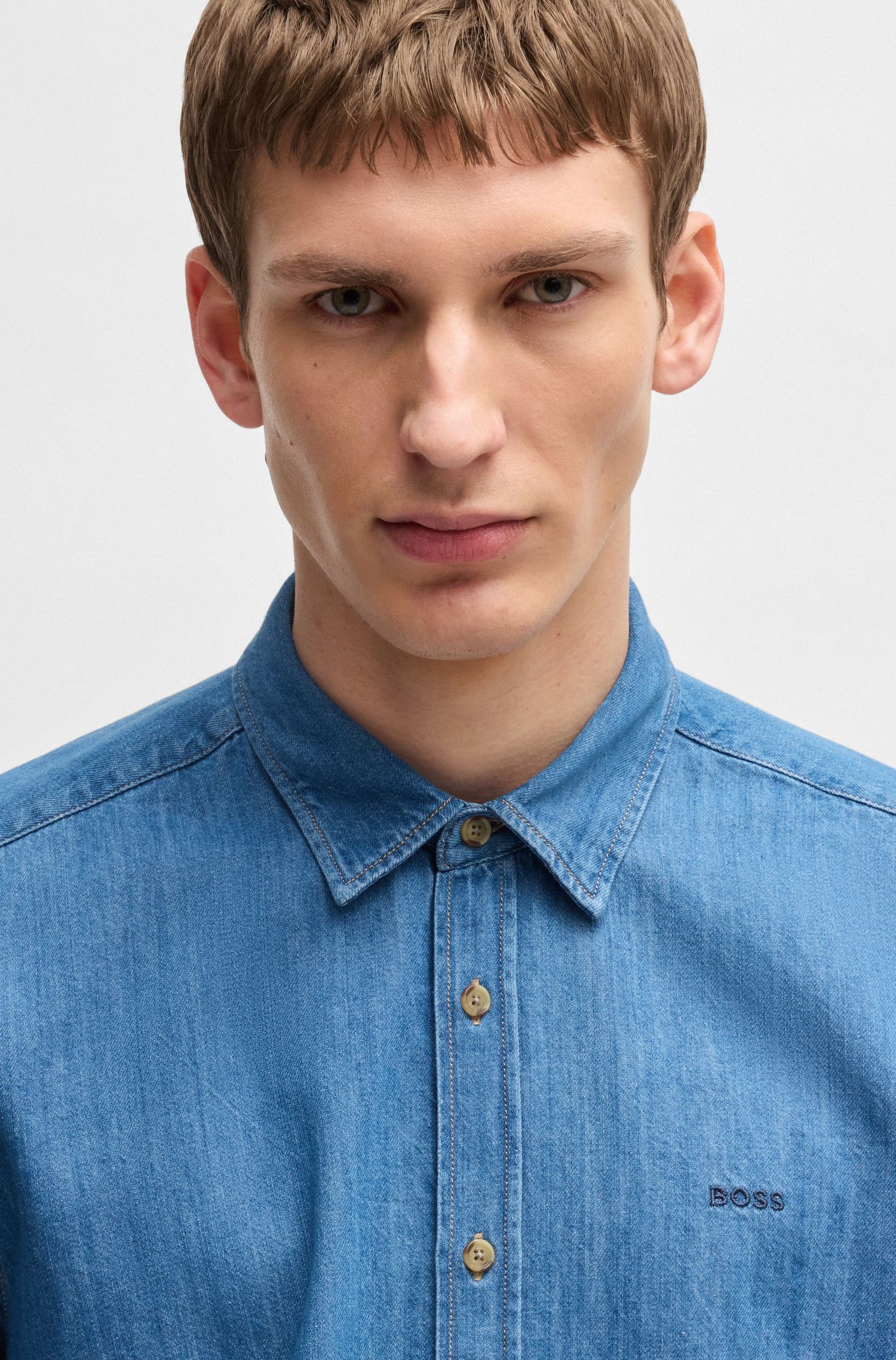 BOSS - Áo sơ mi regular-fit denim với logo