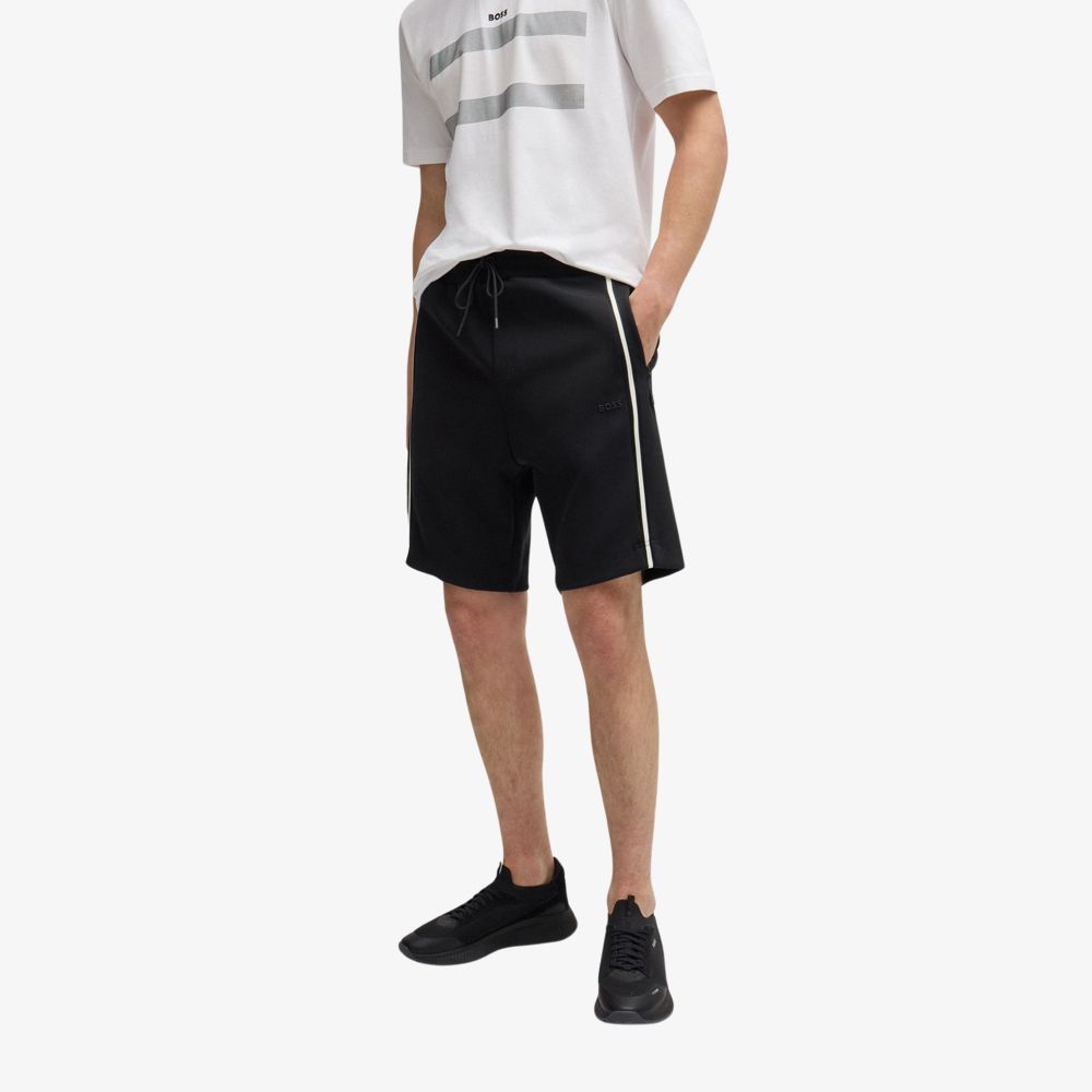 BOSS - Quần shorts dáng regular-fit có đường kẻ đặc trưng