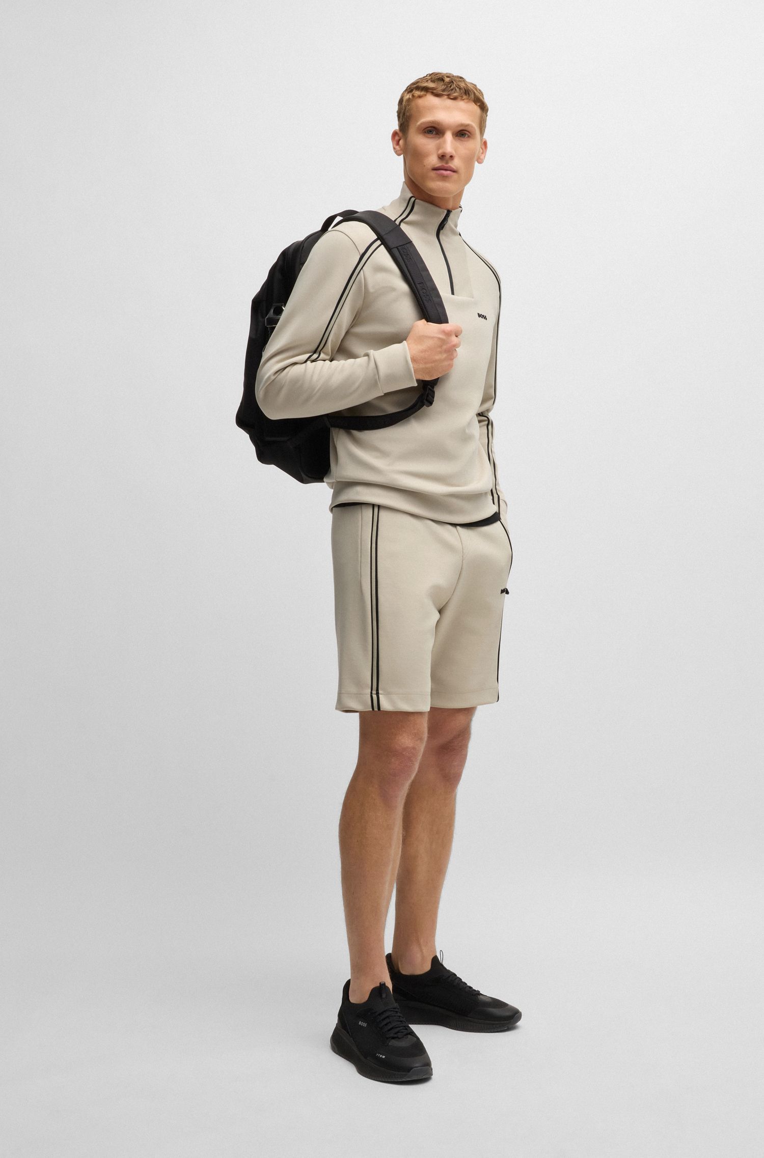 BOSS - Quần shorts dáng regular-fit có đường kẻ đặc trưng